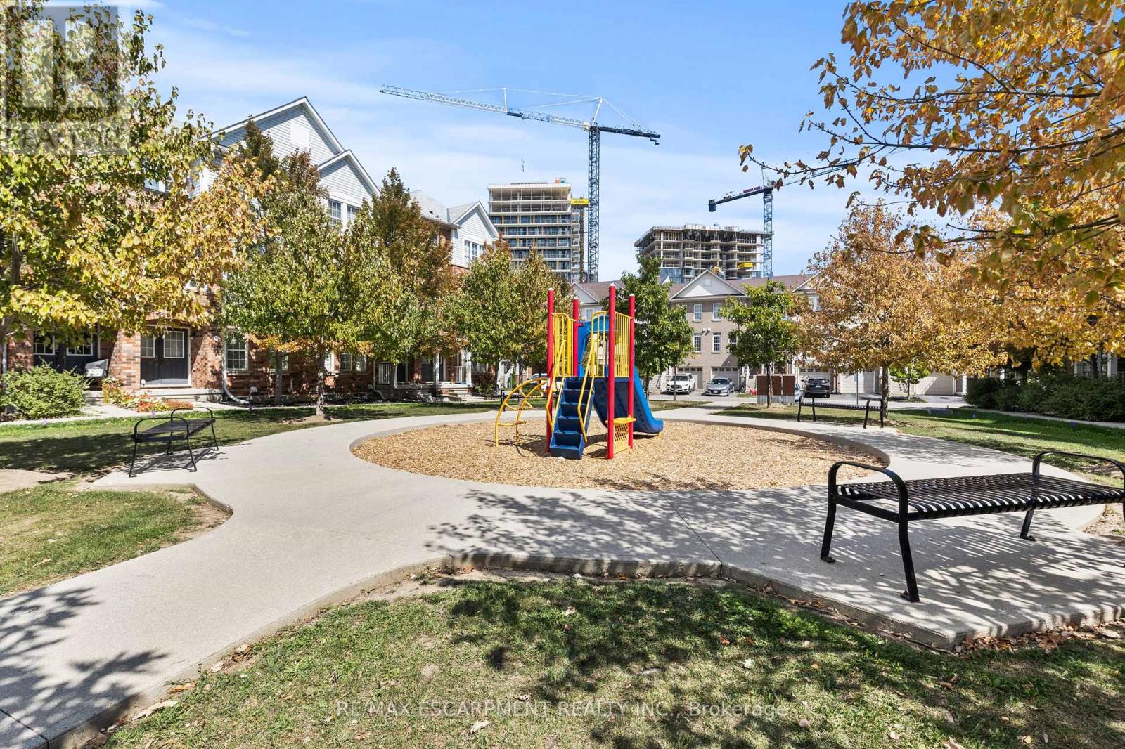 Photo 42 of 22 4823 Thomas Alton Boulevard, Burlington ON