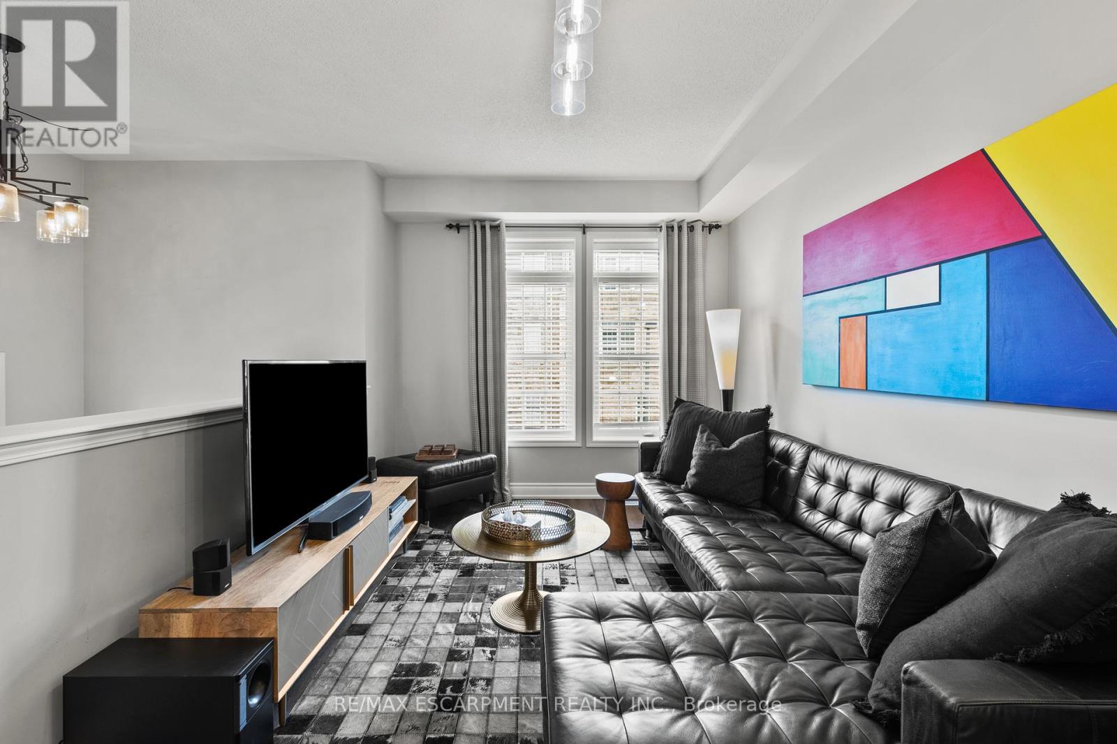 Photo 8 of 22 4823 Thomas Alton Boulevard, Burlington ON