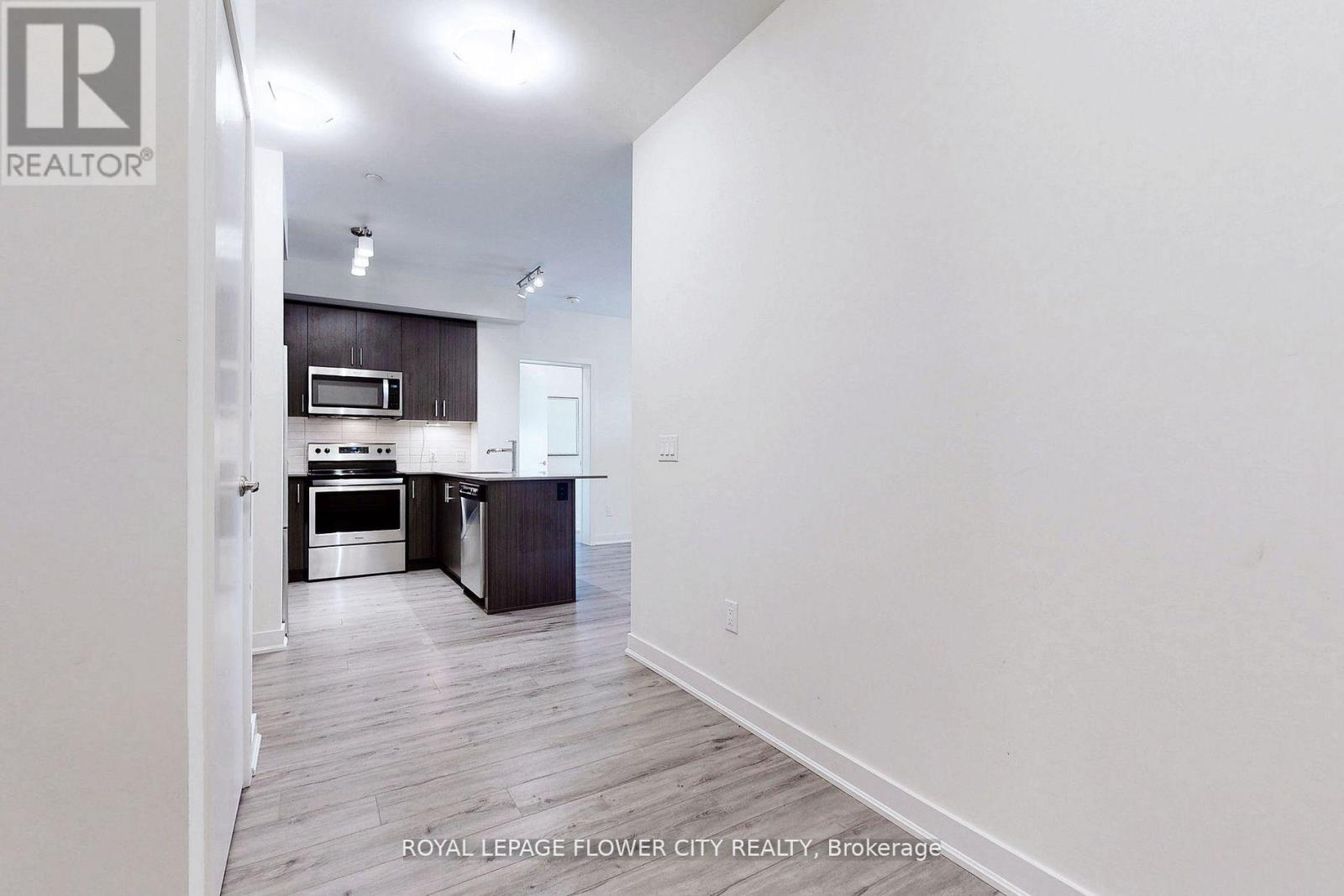 Photo 28 of 106 320 Plains Road E, Burlington ON