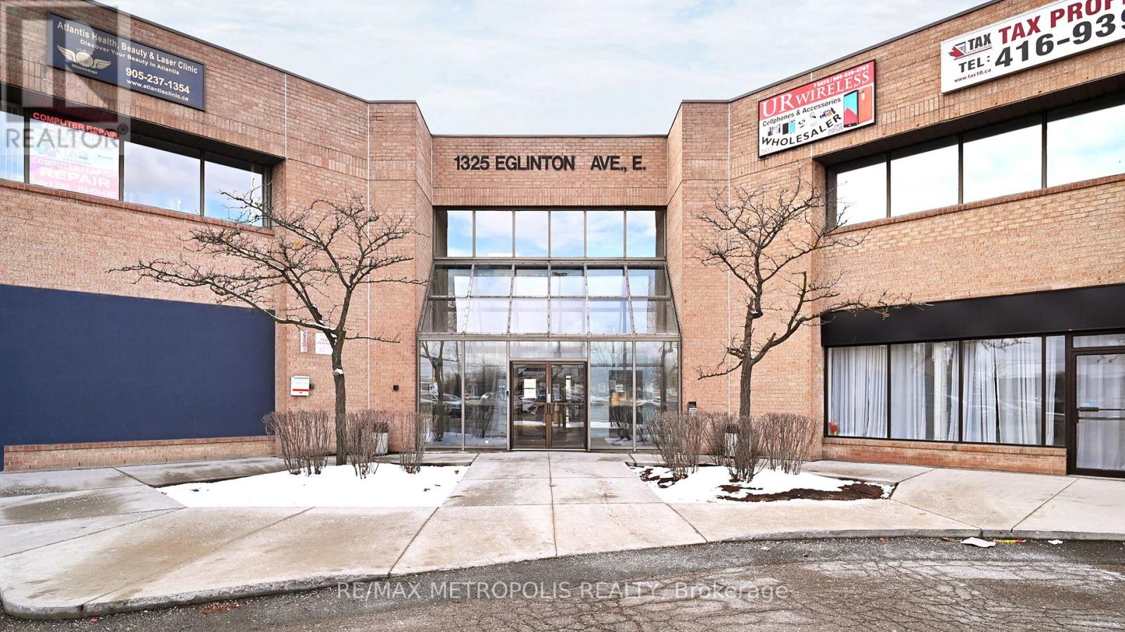 Photo 3 of 211 1325 Eglinton Avenue E, Mississauga ON