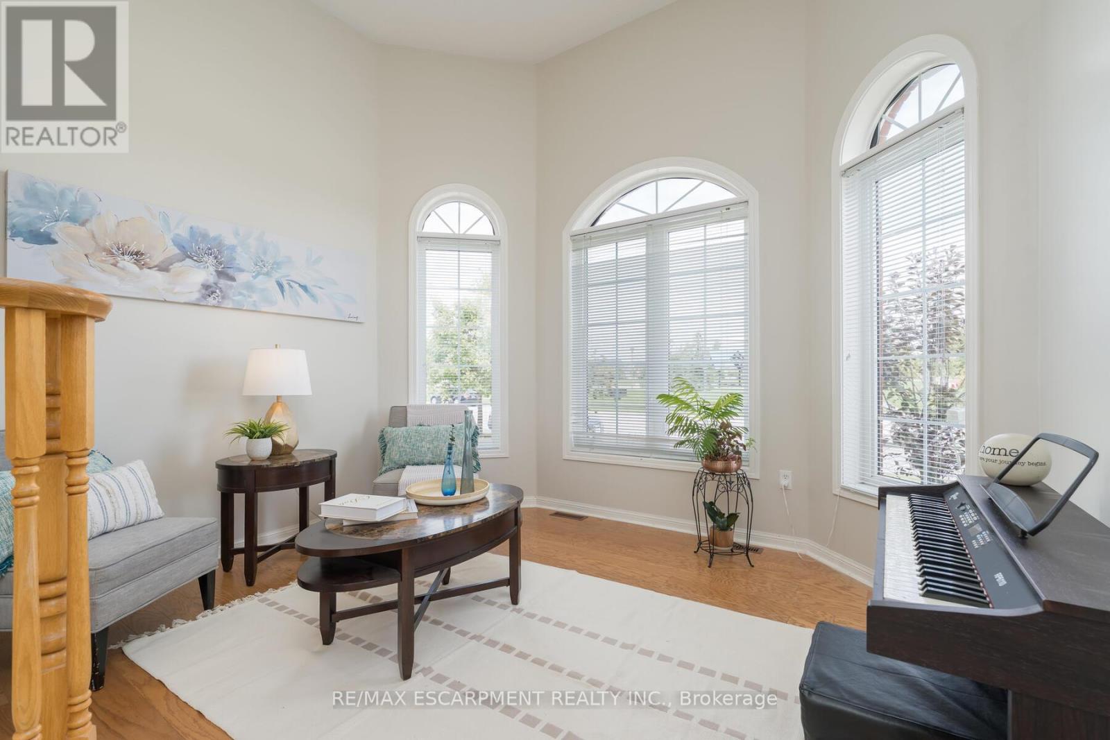 Photo 10 of 673 Bennett Boulevard, Milton ON