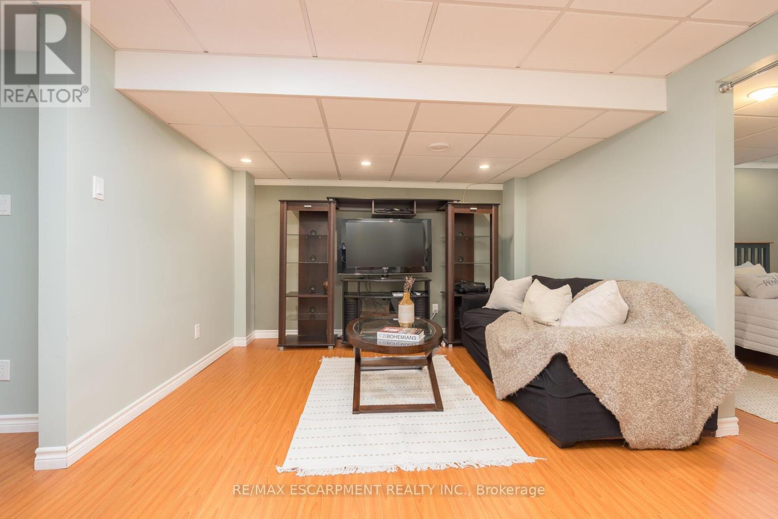 Photo 37 of 673 Bennett Boulevard, Milton ON