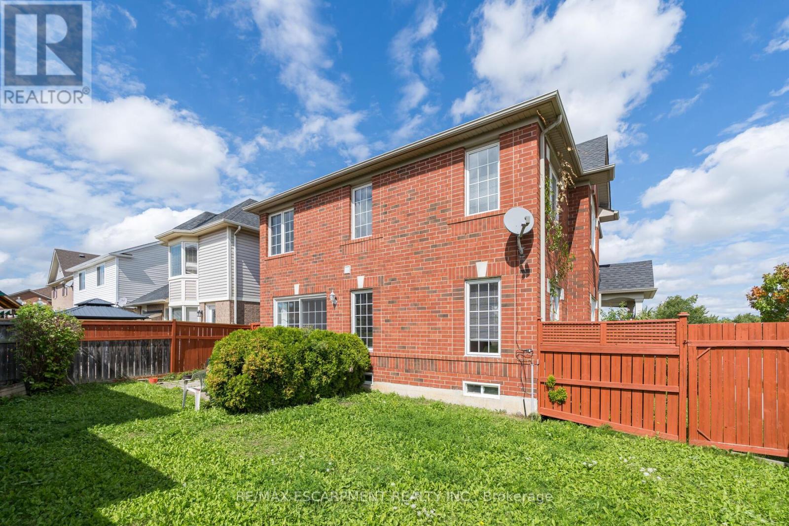 Photo 44 of 673 Bennett Boulevard, Milton ON