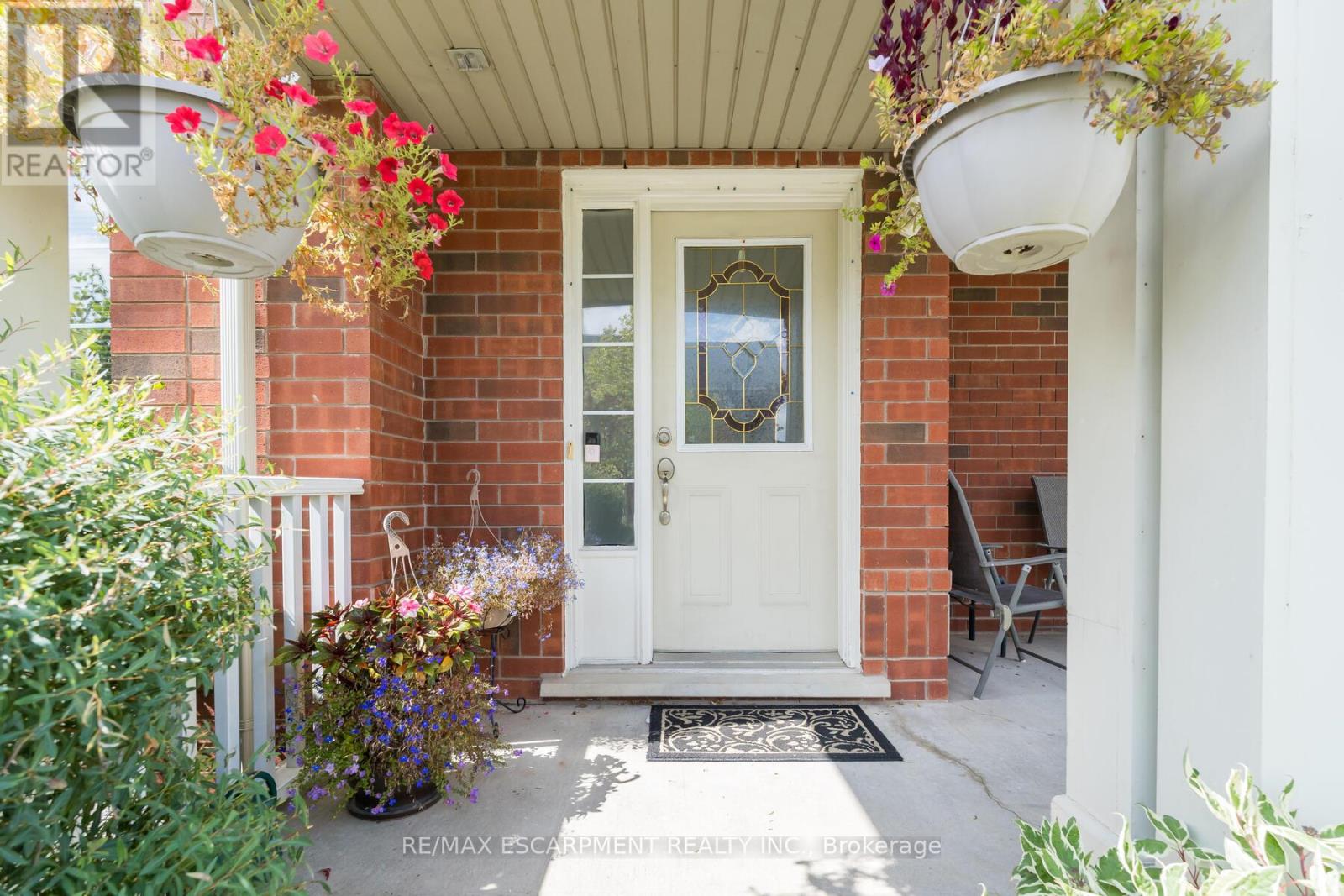Photo 7 of 673 Bennett Boulevard, Milton ON