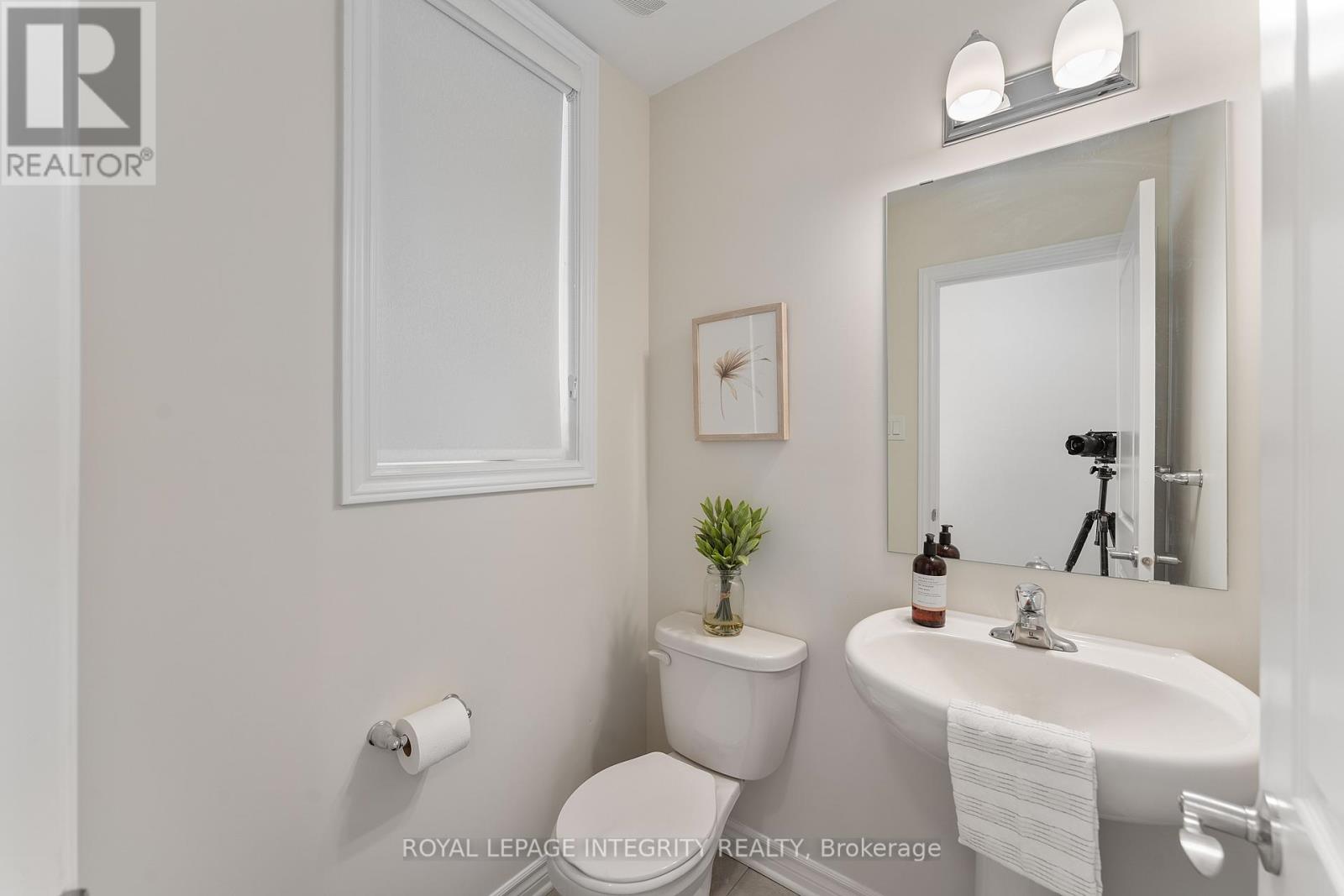 Photo 12 of 508 Escapade Private, Ottawa ON