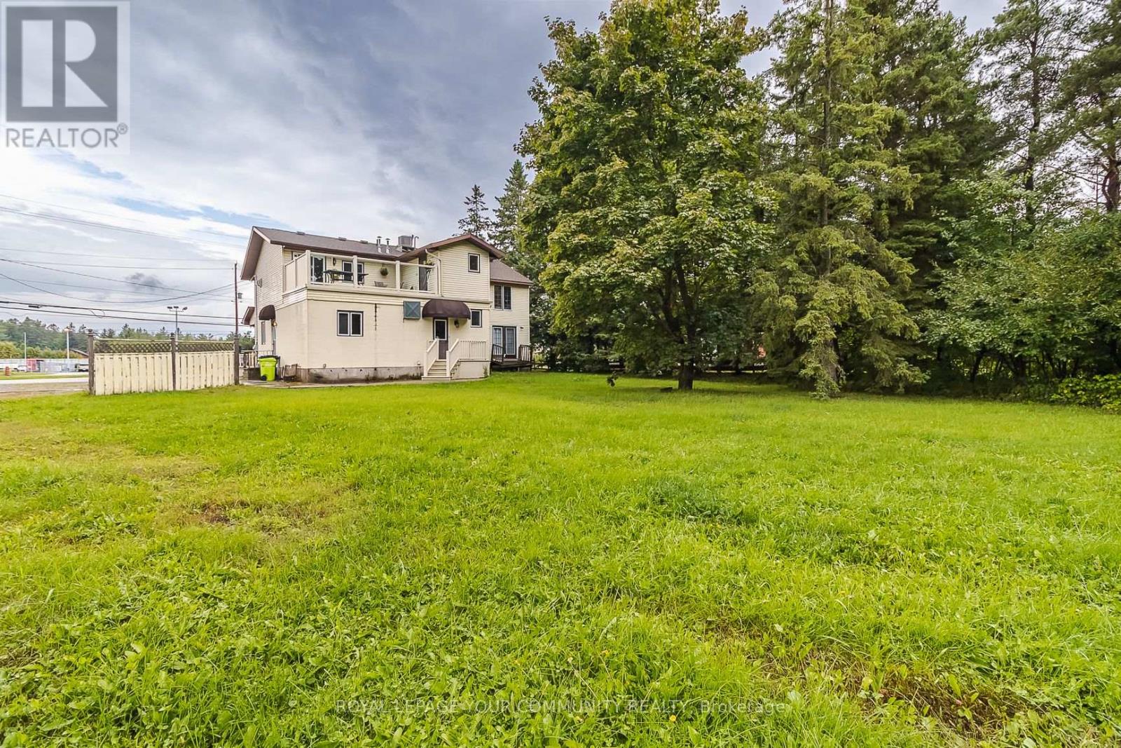 Photo 13 of 920 Great Northern Road, Sault Ste Marie ON
