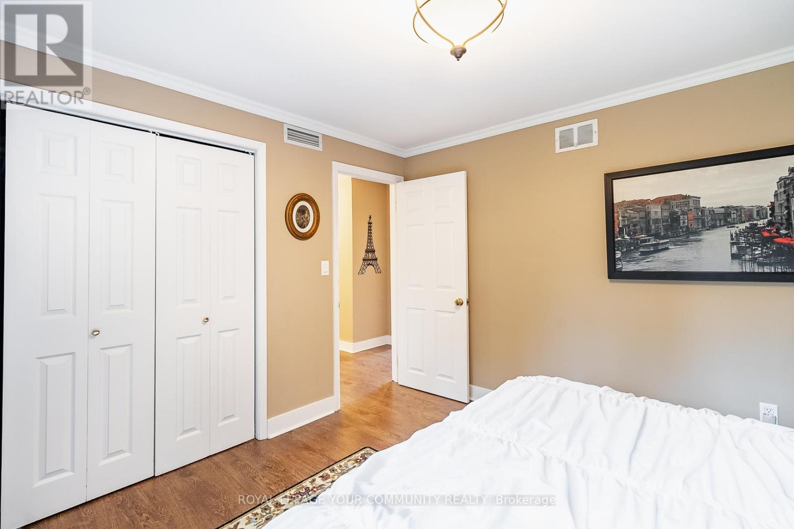 Photo 40 of 920 Great Northern Road, Sault Ste Marie ON