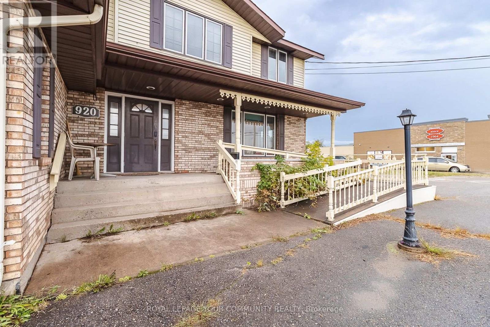 Photo 6 of 920 Great Northern Road, Sault Ste Marie ON
