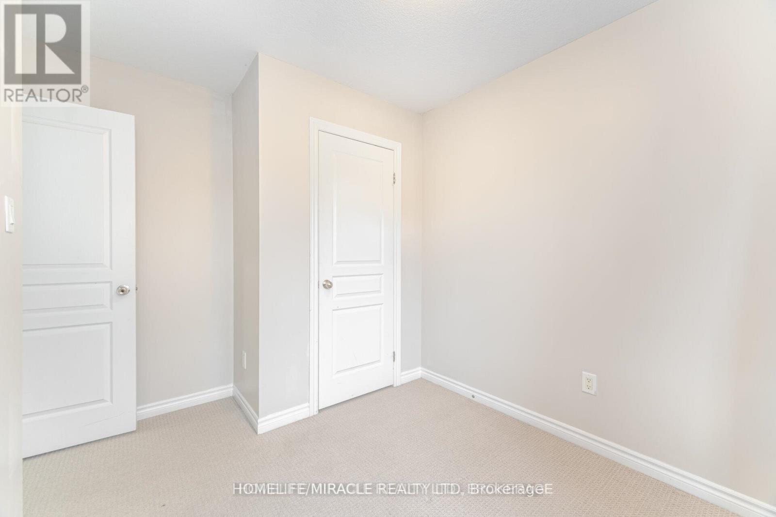 Photo 26 of 18 Kenridge Terrace, Hamilton ON