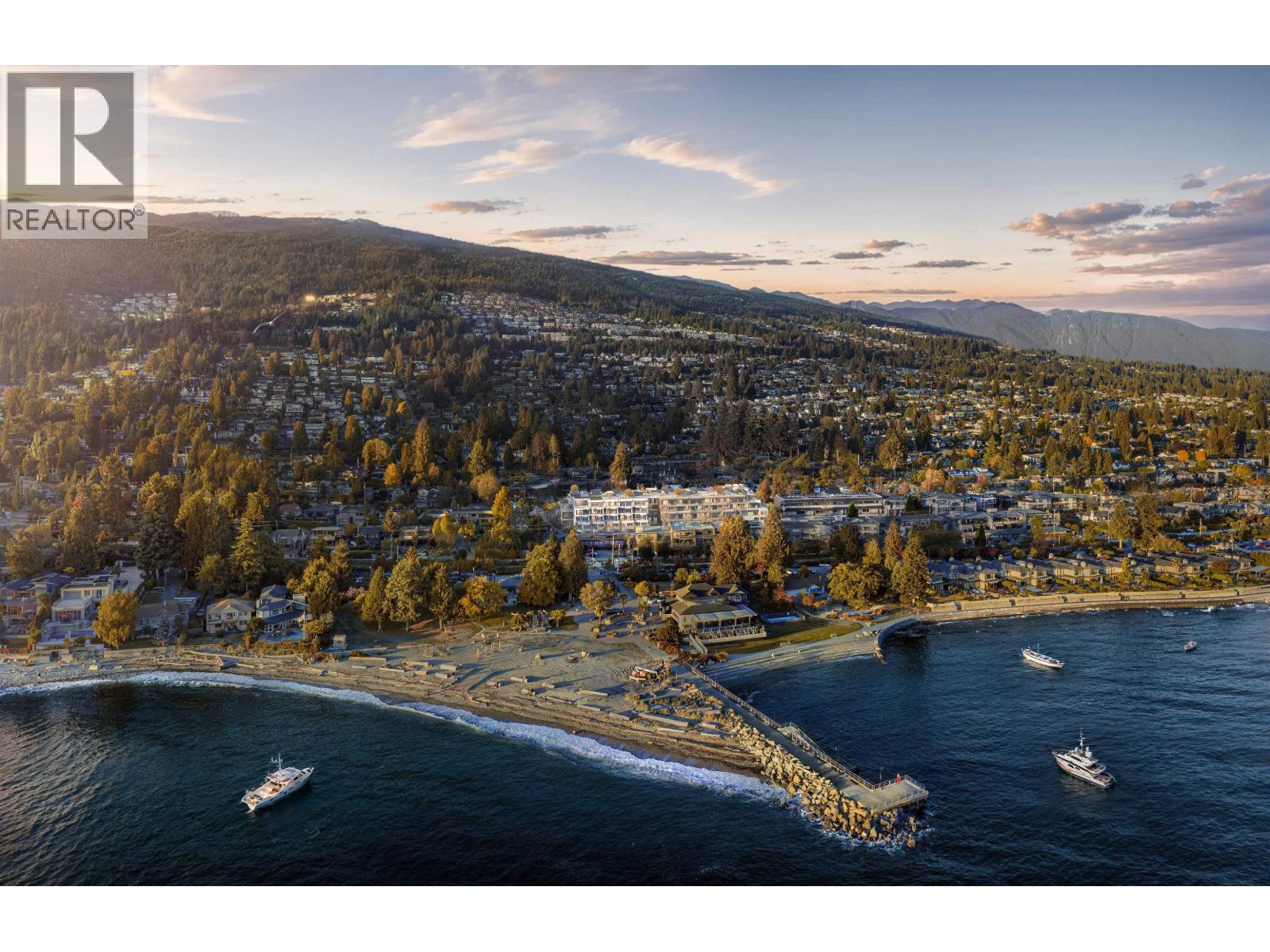 315 2490 MARINE DRIVE, West Vancouver
