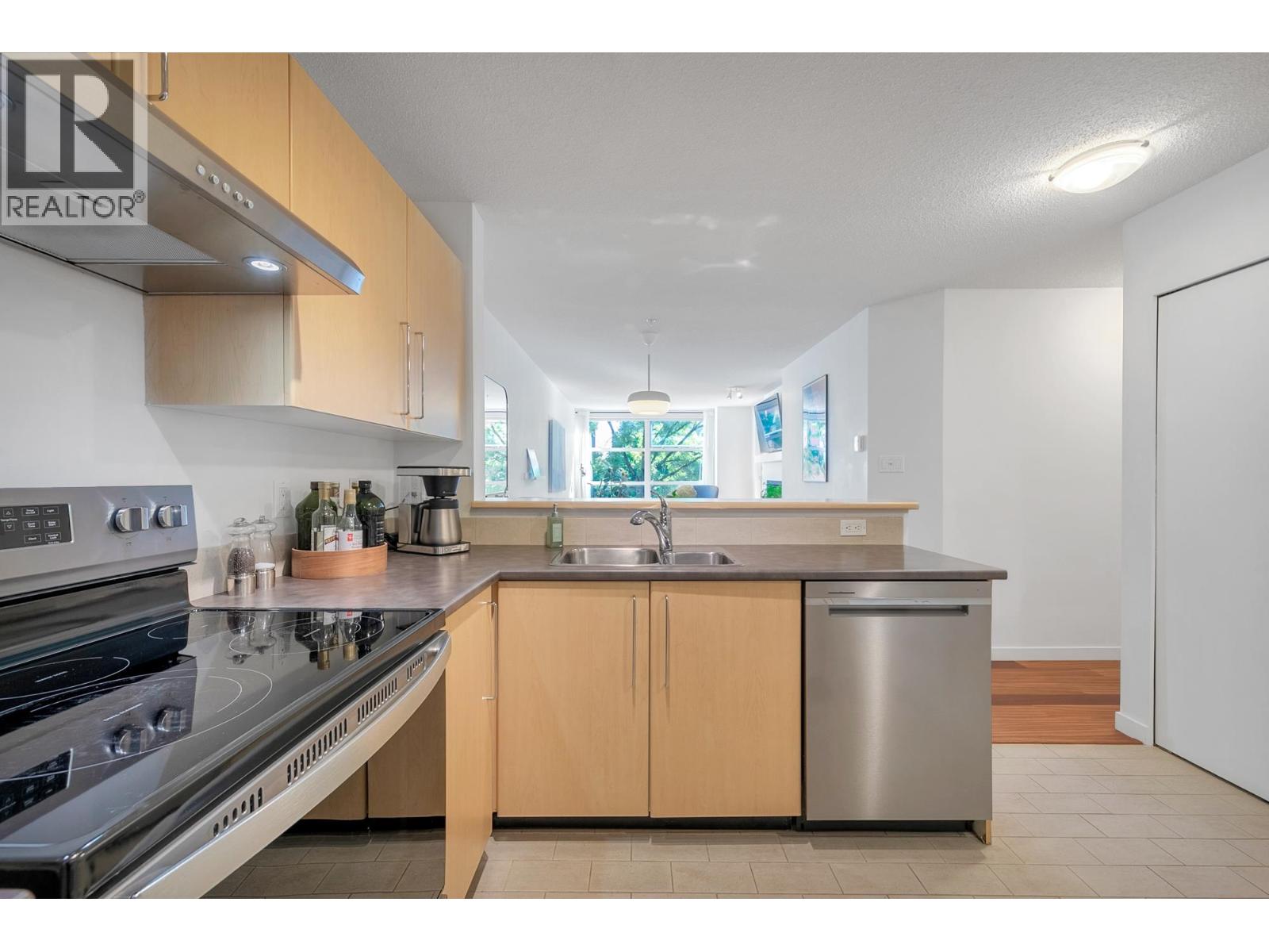 Photo 11 of 219 2768 Cranberry Drive, Vancouver BC