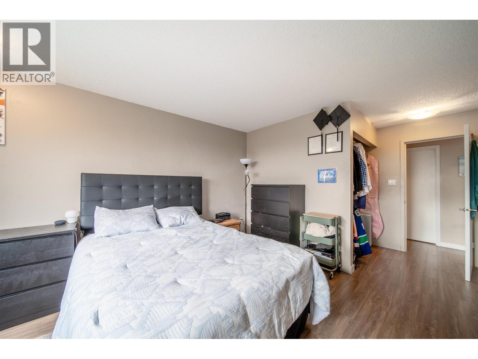 Photo 11 of 109 5340 Hastings Street, Burnaby BC