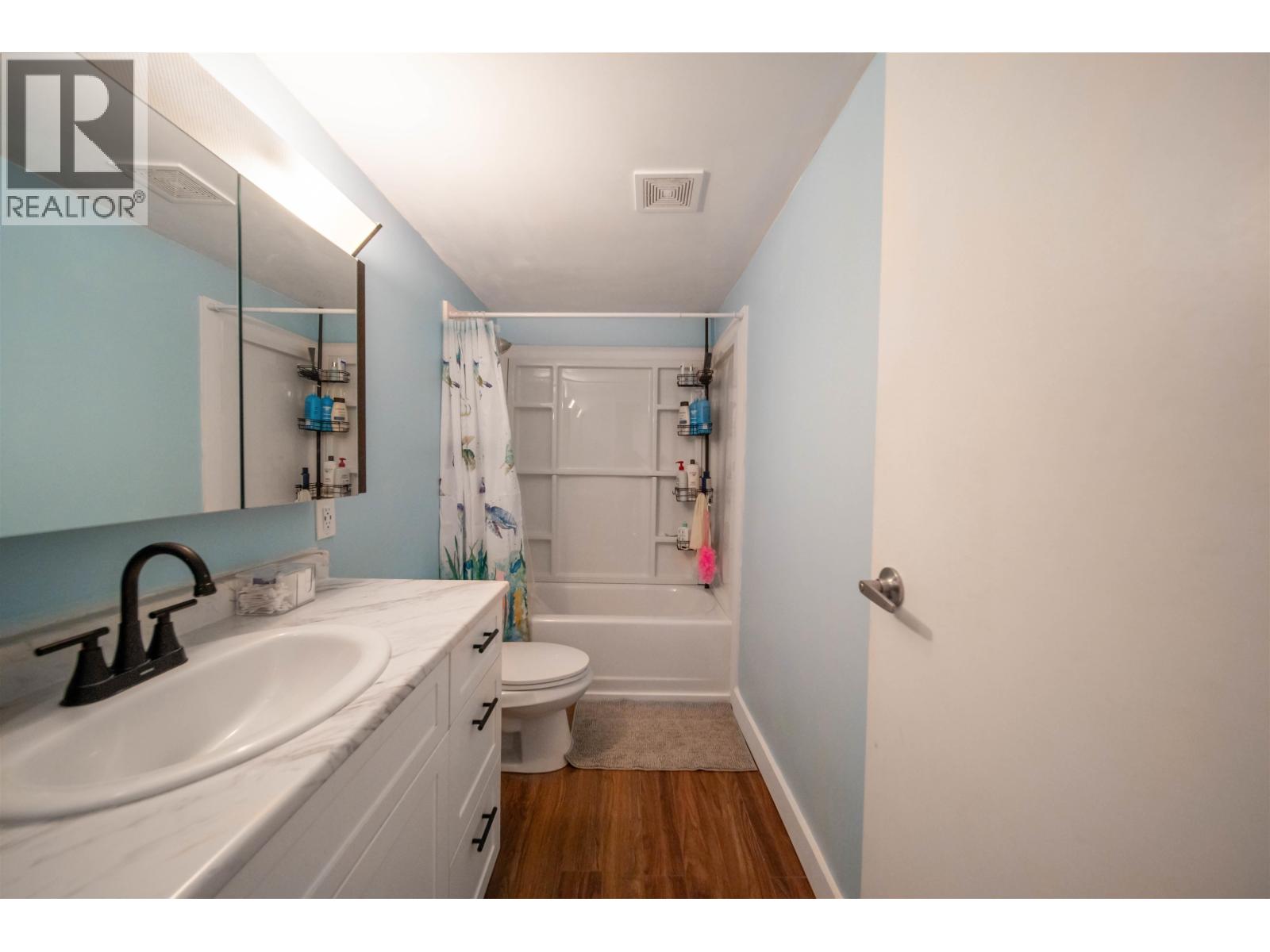 Photo 12 of 109 5340 Hastings Street, Burnaby BC