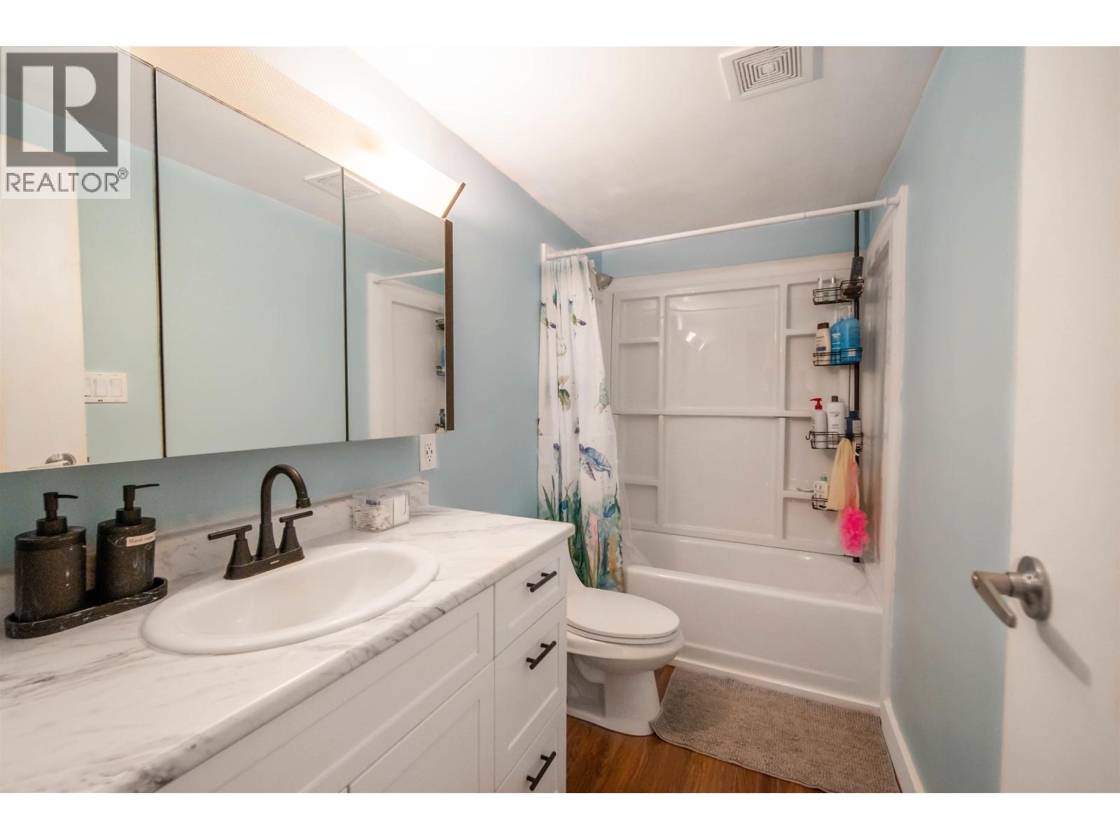 Photo 13 of 109 5340 Hastings Street, Burnaby BC