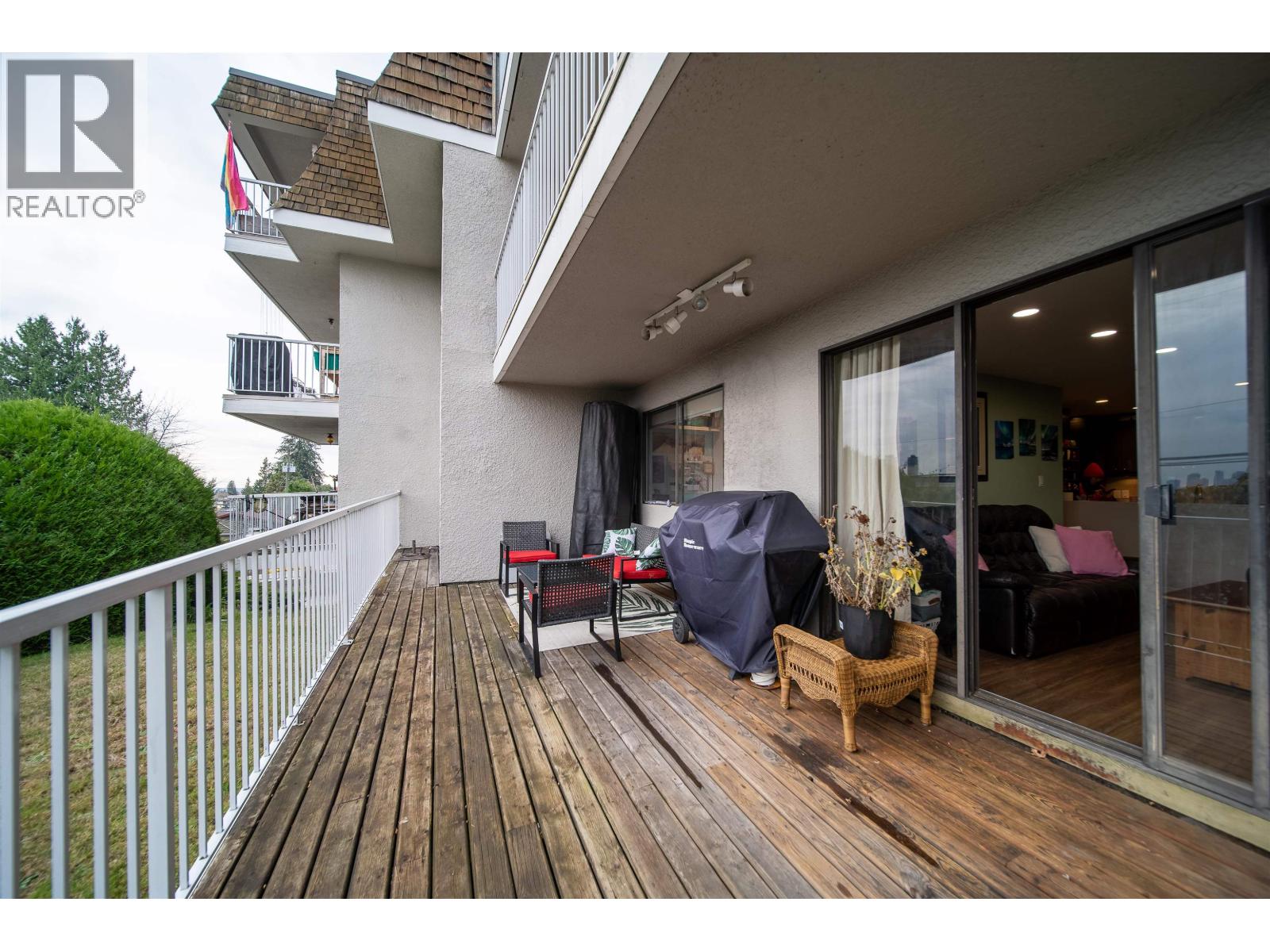 Photo 15 of 109 5340 Hastings Street, Burnaby BC
