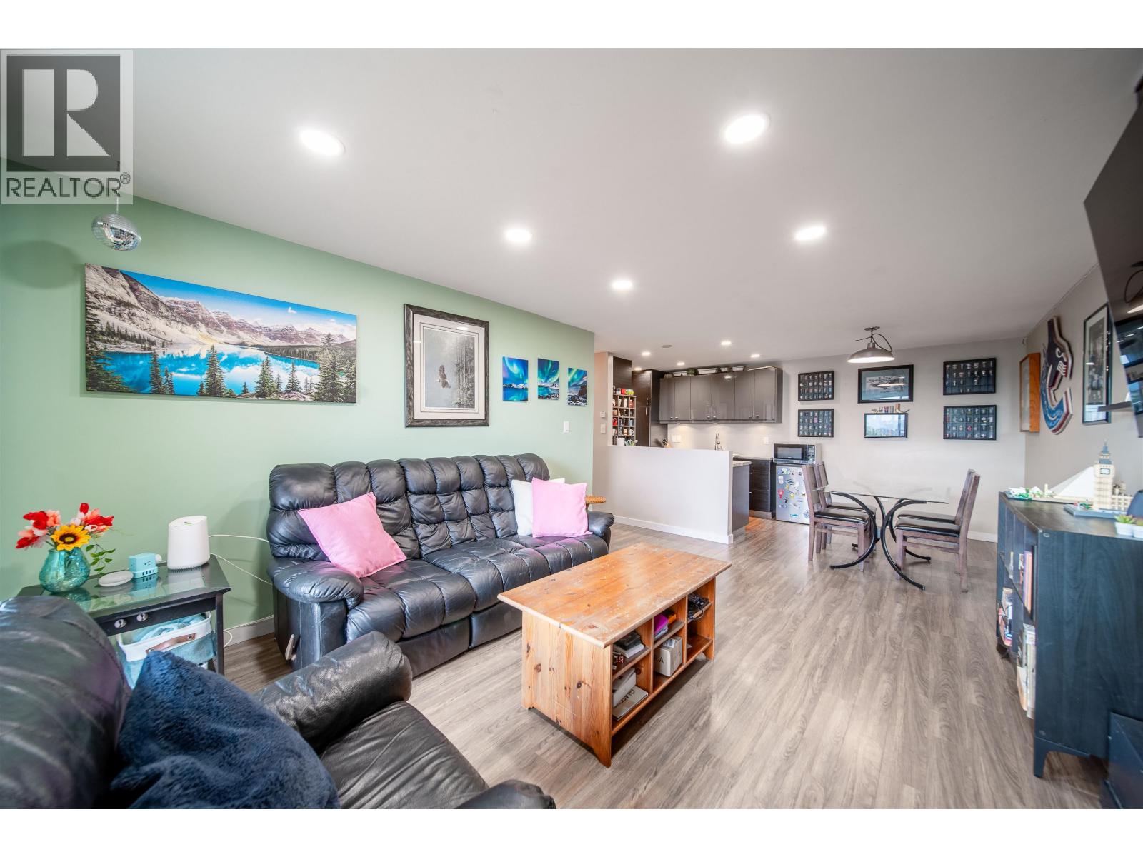 Photo 2 of 109 5340 Hastings Street, Burnaby BC
