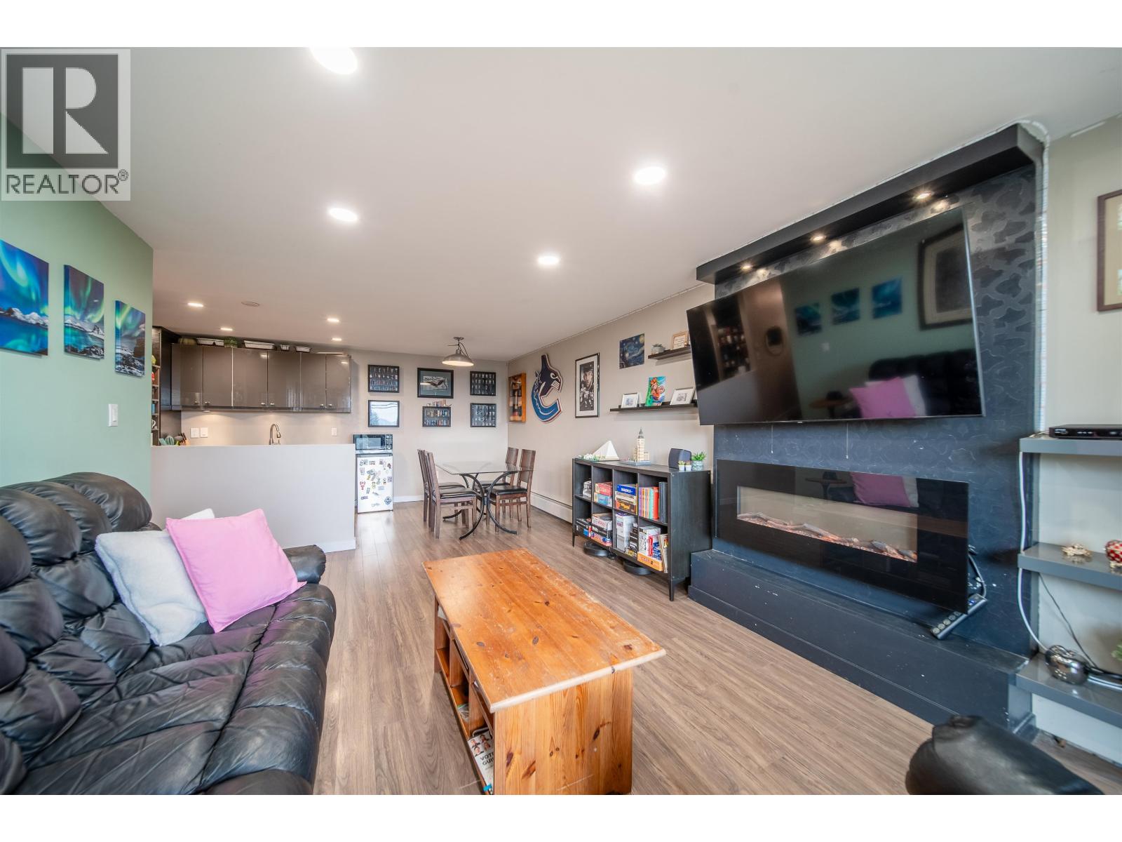 Photo 3 of 109 5340 Hastings Street, Burnaby BC