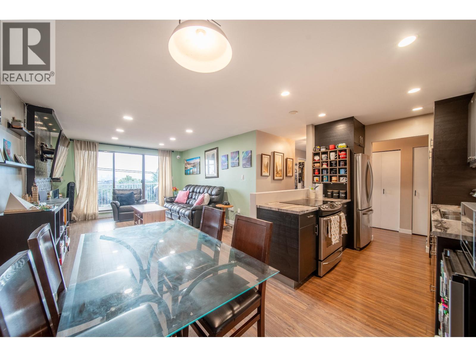 Photo 6 of 109 5340 Hastings Street, Burnaby BC