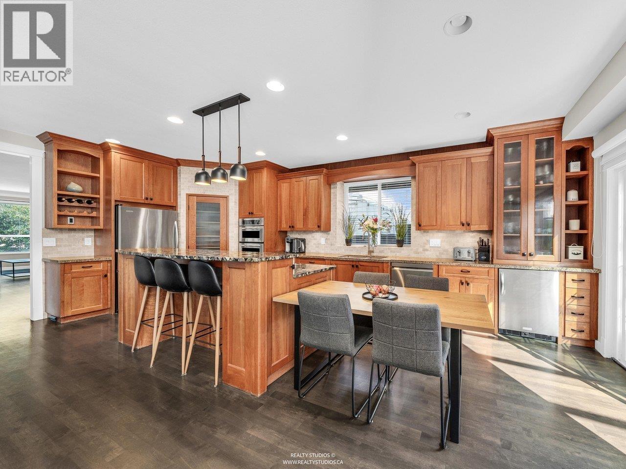 Photo 12 of 20498 122 B Avenue, Maple Ridge BC