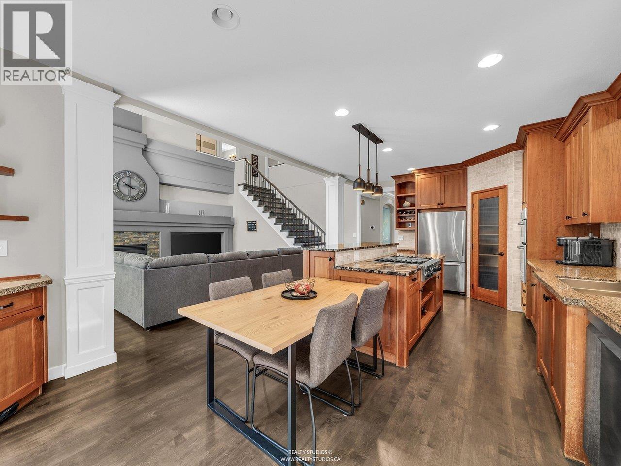 Photo 13 of 20498 122 B Avenue, Maple Ridge BC