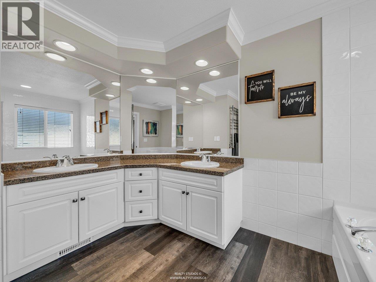 Photo 21 of 20498 122 B Avenue, Maple Ridge BC