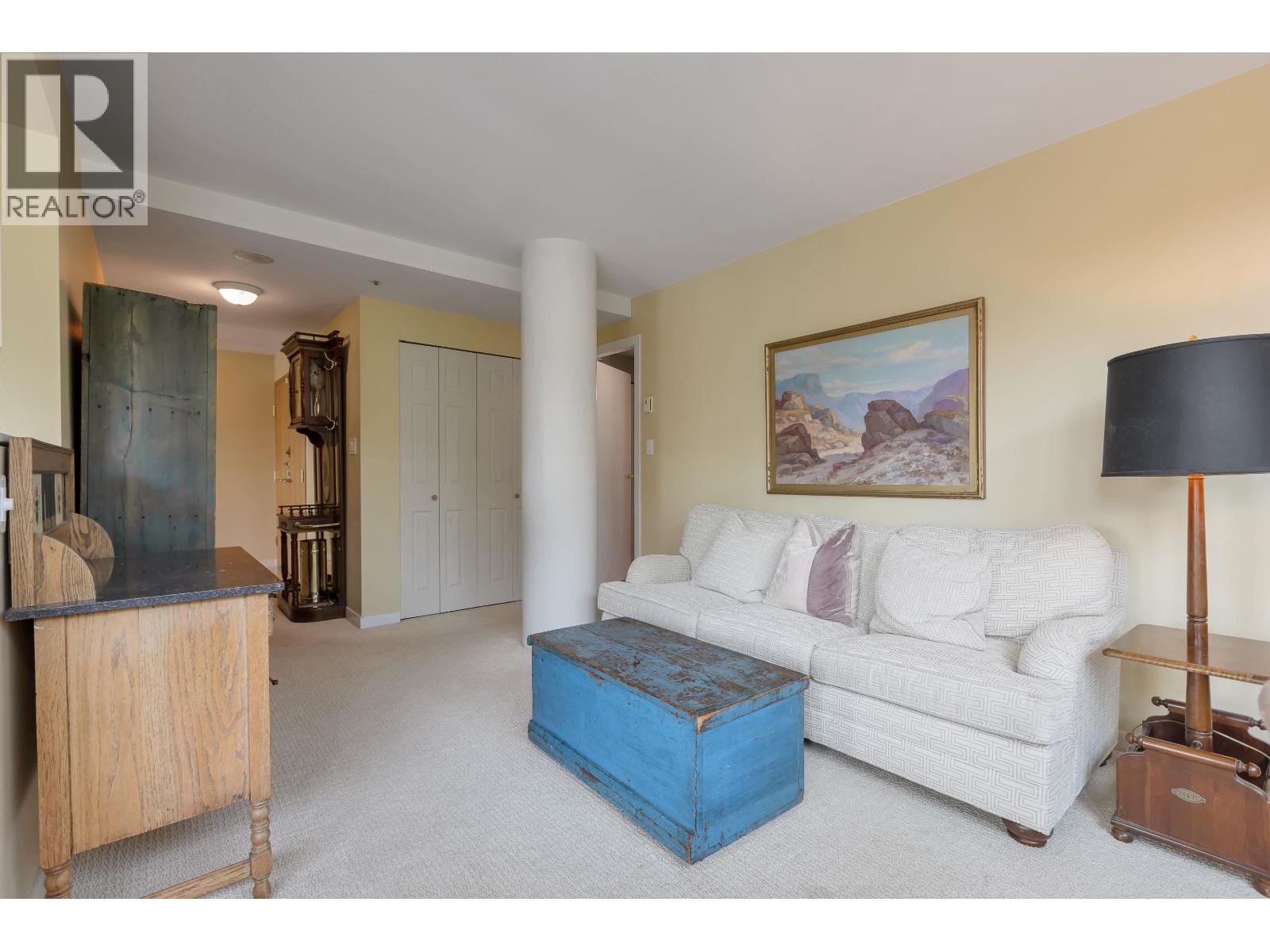 Photo 10 of 502 1501 Howe Street, Vancouver BC