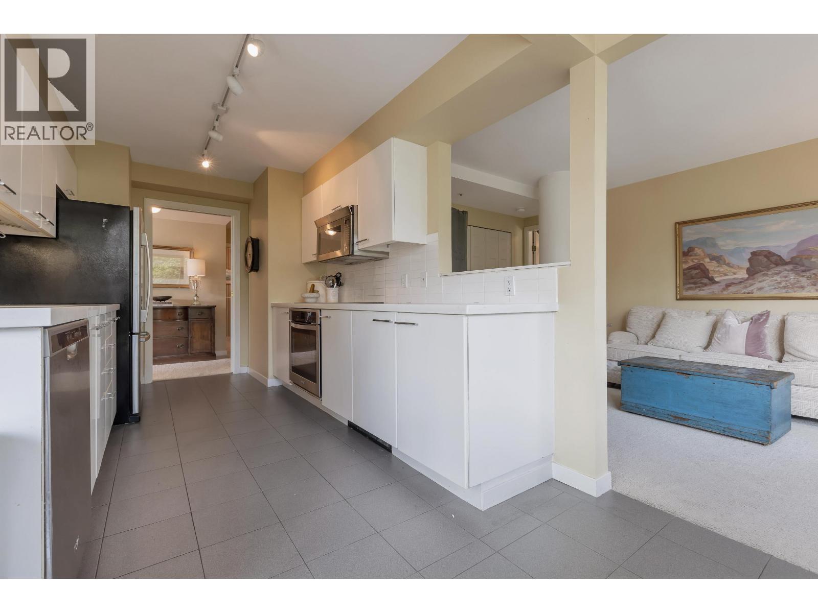 Photo 14 of 502 1501 Howe Street, Vancouver BC