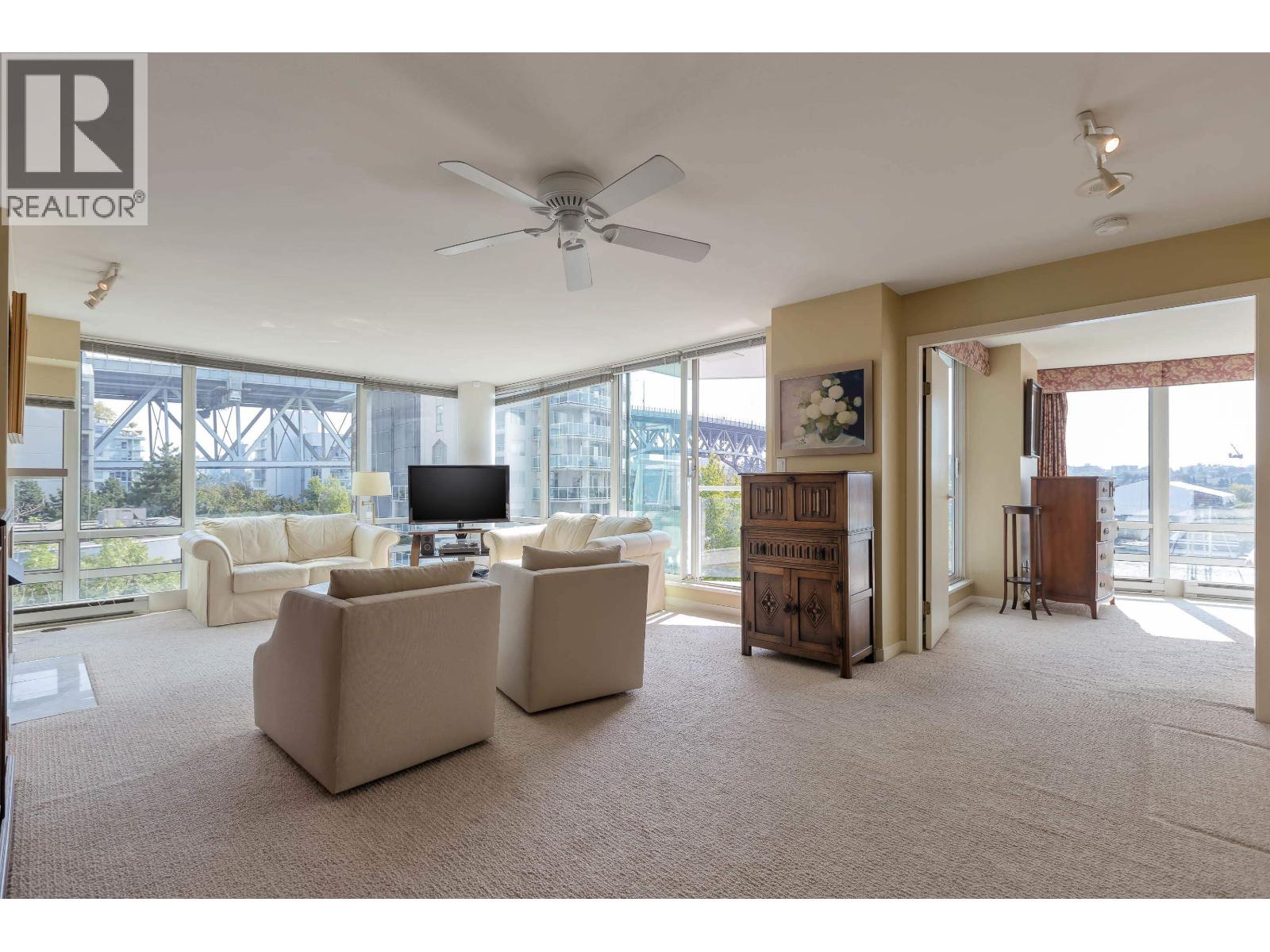 Photo 8 of 502 1501 Howe Street, Vancouver BC