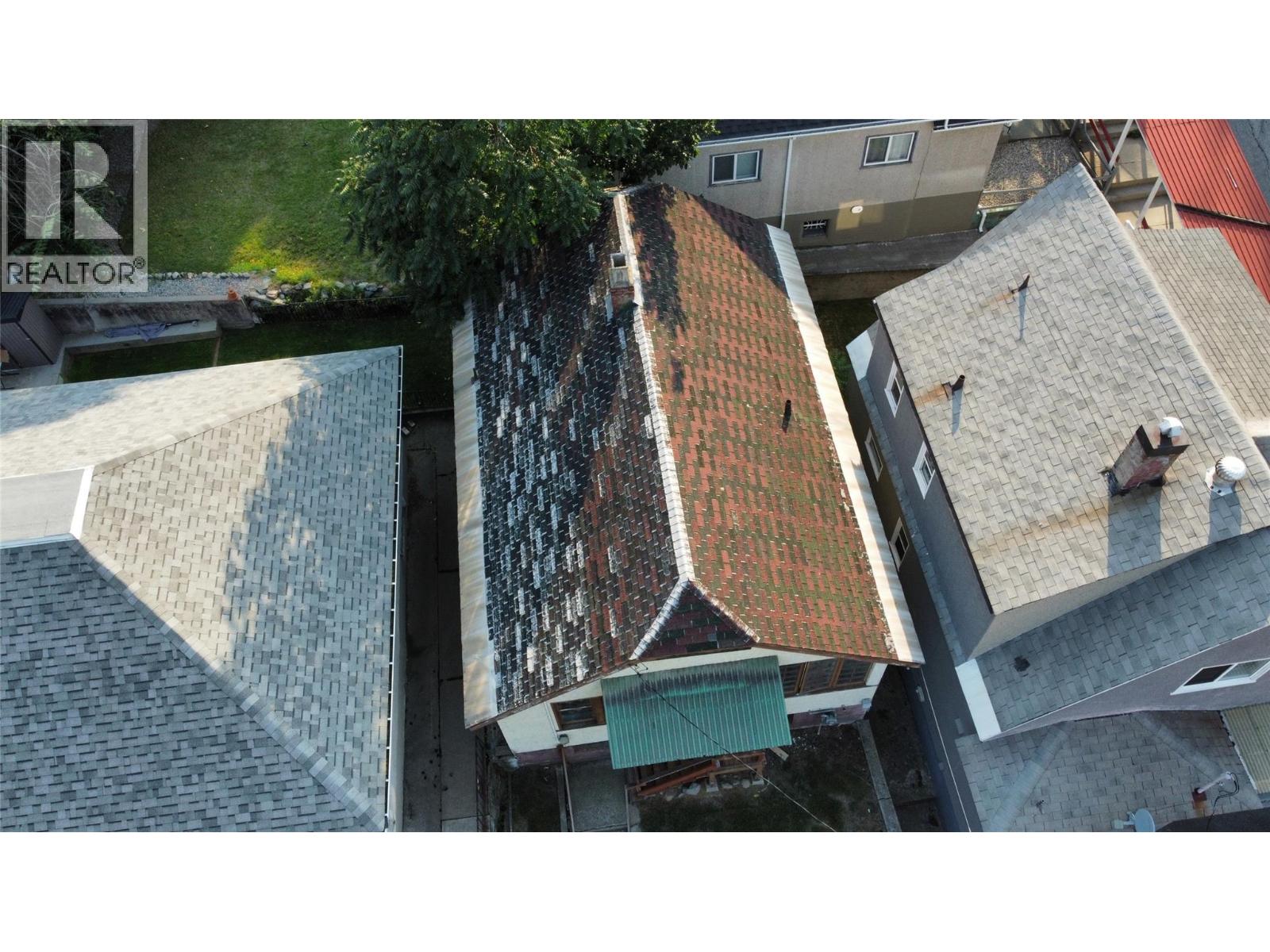 1410 Ravine Street, Trail