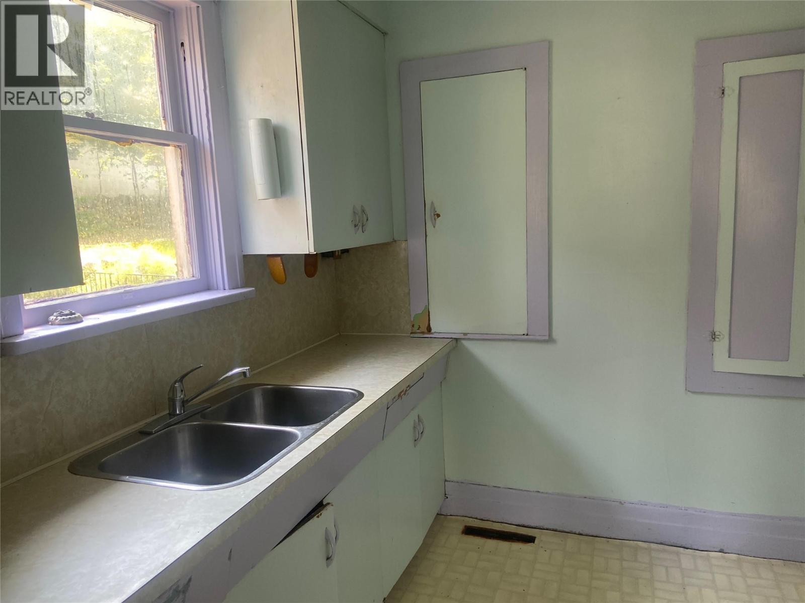 1410 Ravine Street, Trail