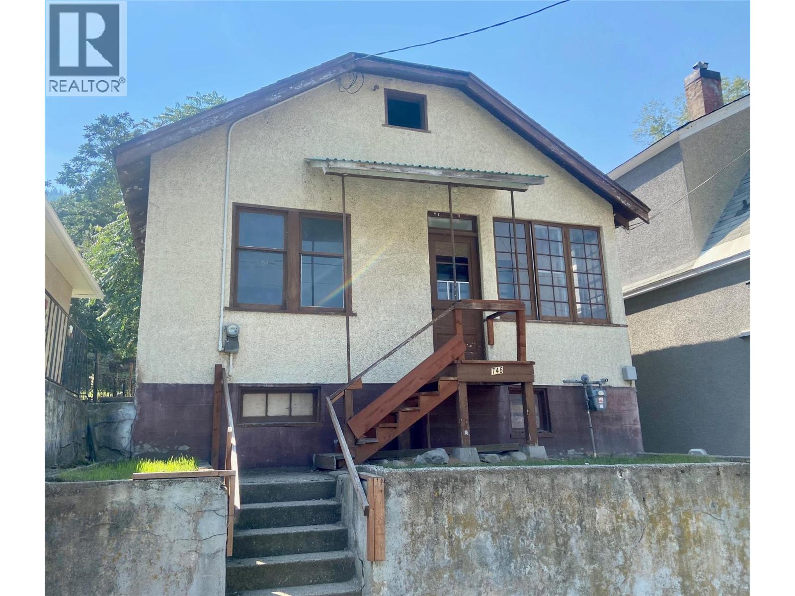 1410 Ravine Street, Trail