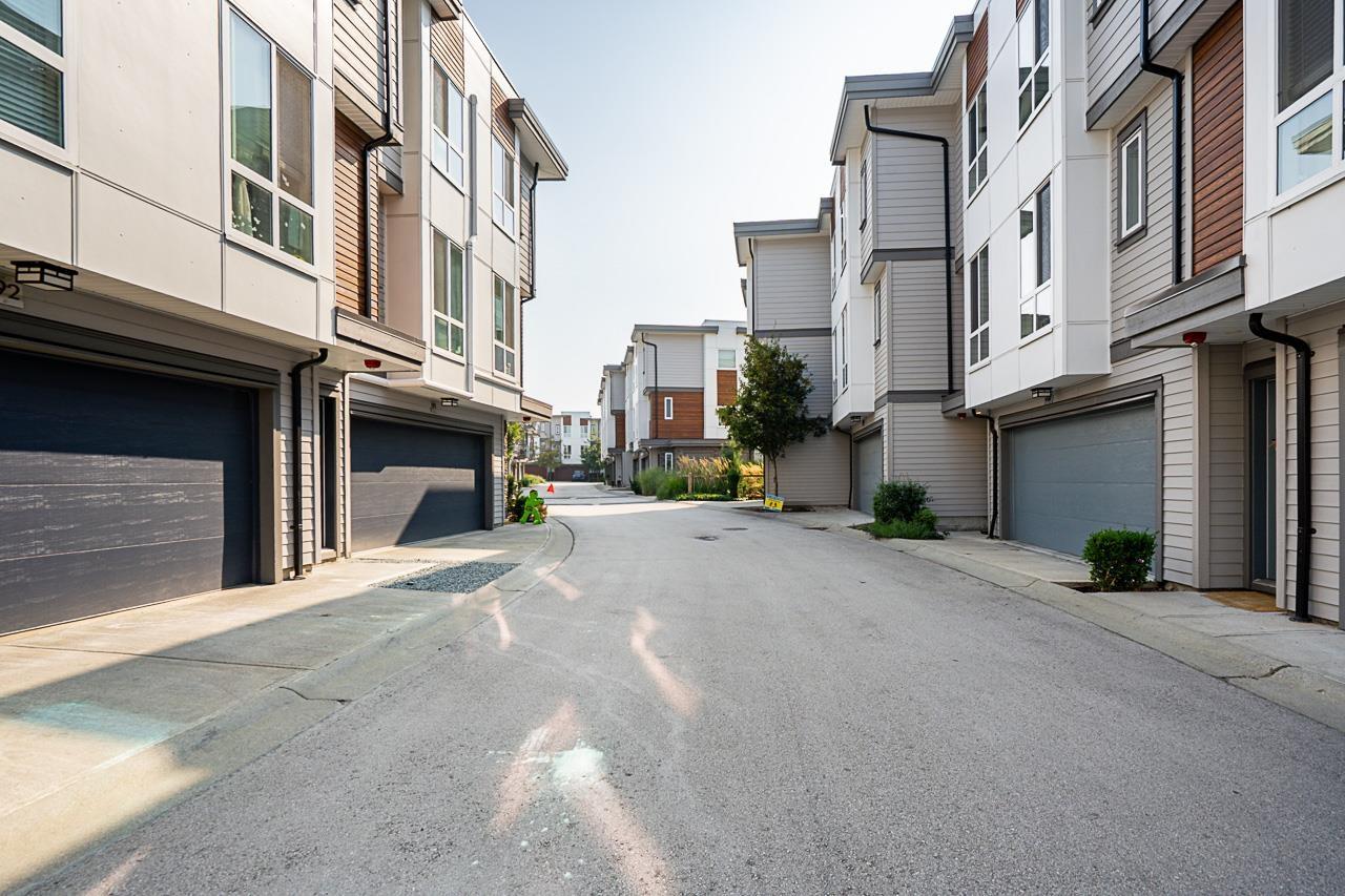 Photo 33 of 107 7947 209 Street, Langley BC