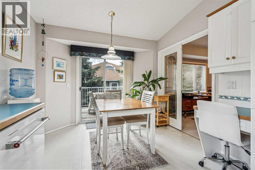 Photo 12 of 76 Christie Gardens Sw, Calgary AB