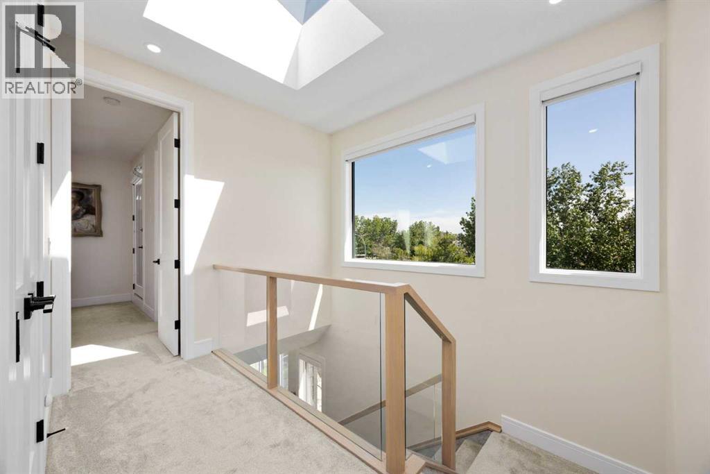 Photo 16 of 1 3355 Spruce Drive Sw, Calgary AB