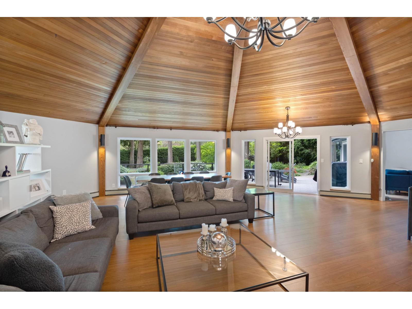 Photo 20 of 13538 20 Avenue, Surrey BC