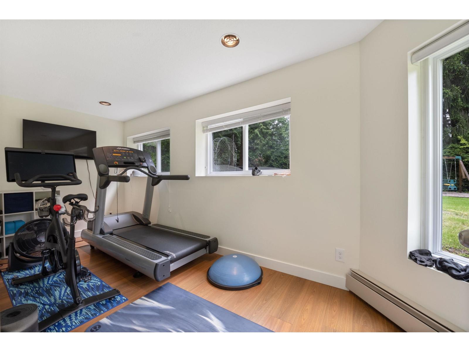 Photo 36 of 13538 20 Avenue, Surrey BC