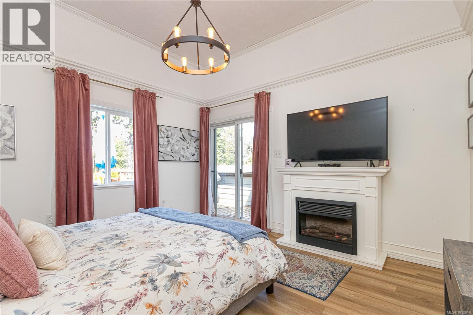 Photo 15 of 3074 Colquitz Ave, Saanich BC