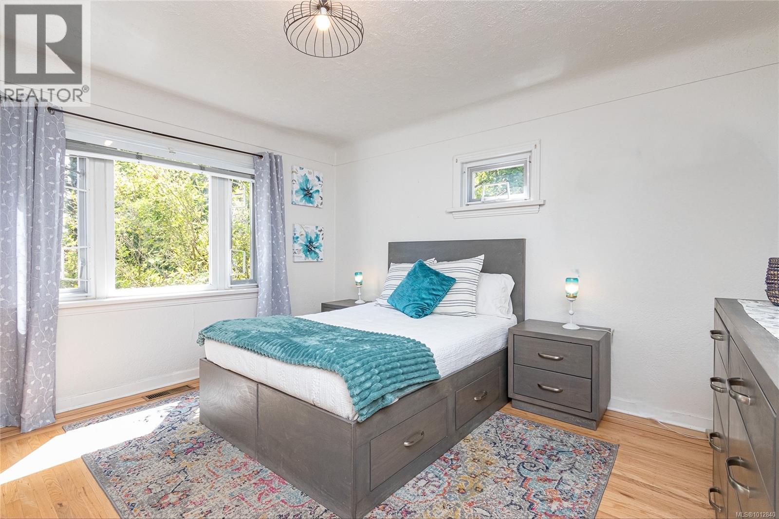 Photo 17 of 3074 Colquitz Ave, Saanich BC