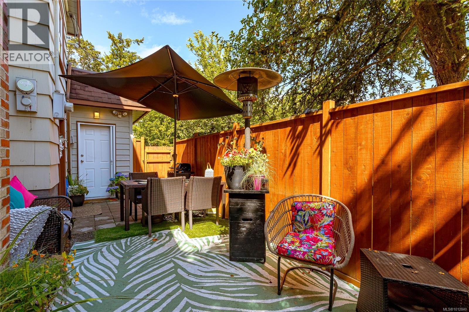 Photo 33 of 3074 Colquitz Ave, Saanich BC