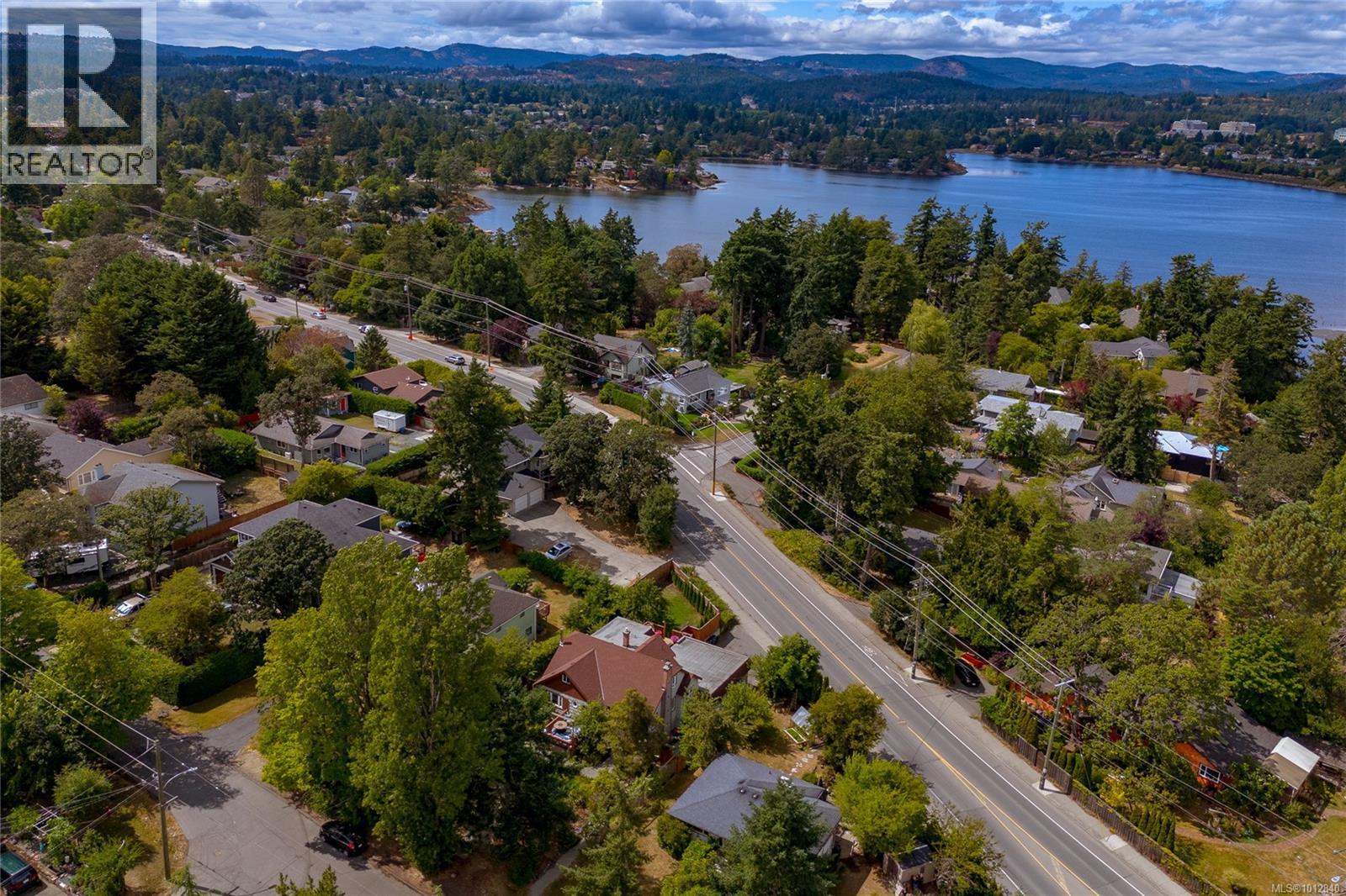 Photo 44 of 3074 Colquitz Ave, Saanich BC