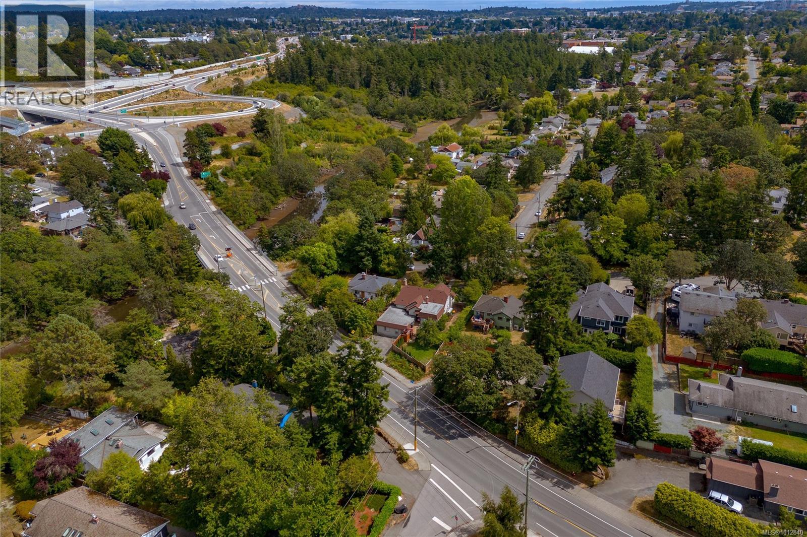 Photo 48 of 3074 Colquitz Ave, Saanich BC