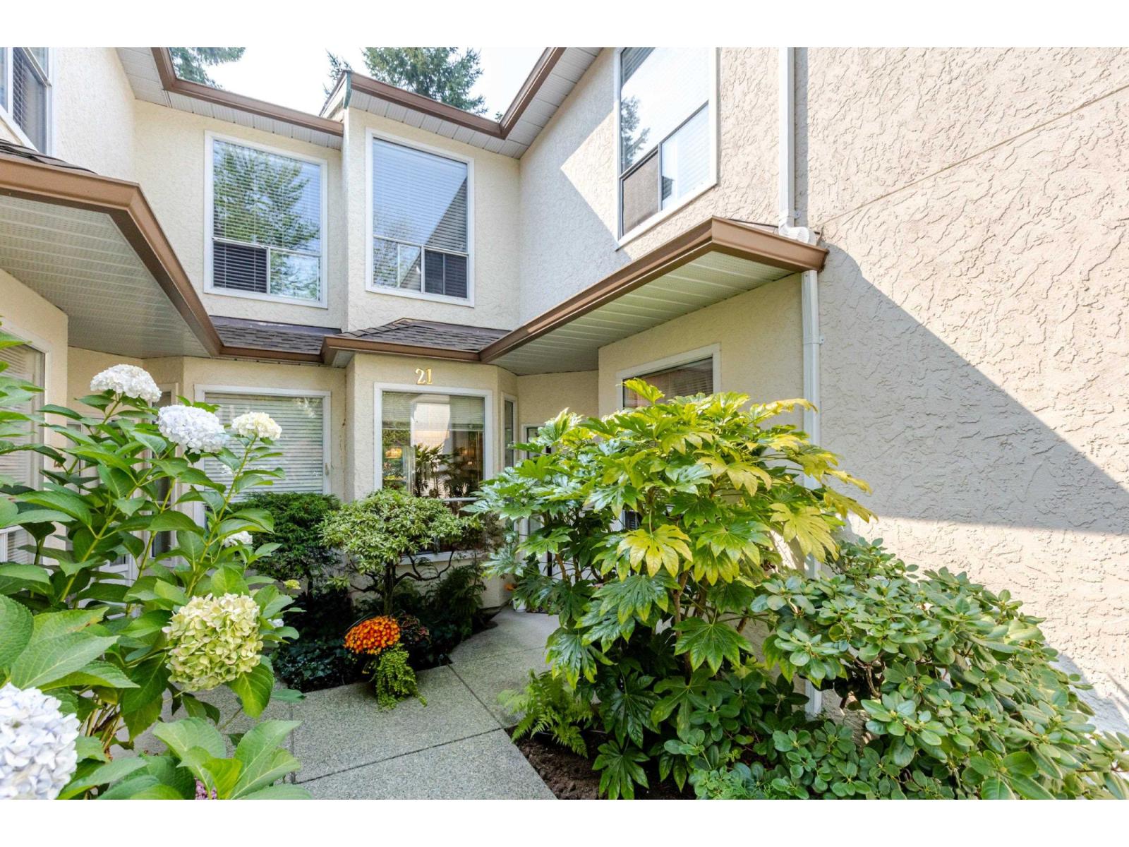 Photo 2 of 21 10038 150 Street, Surrey BC