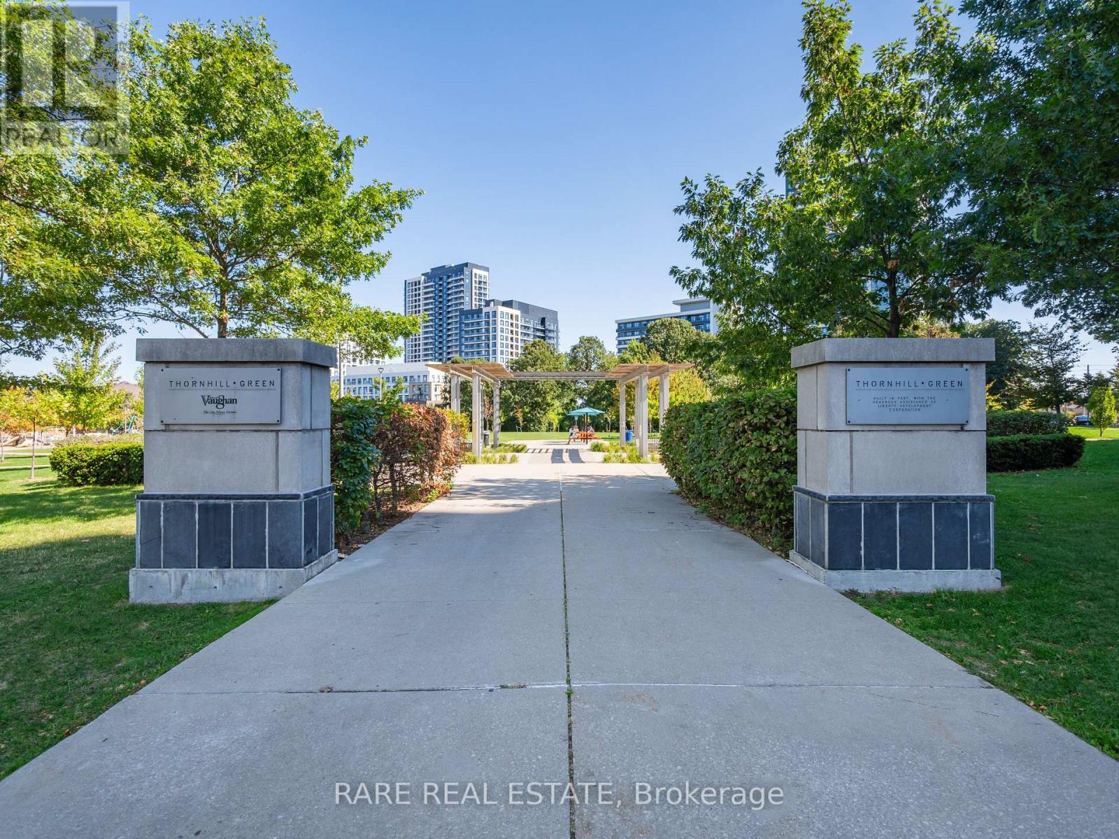 Photo 19 of 908 20 North Park Road, Vaughan ON