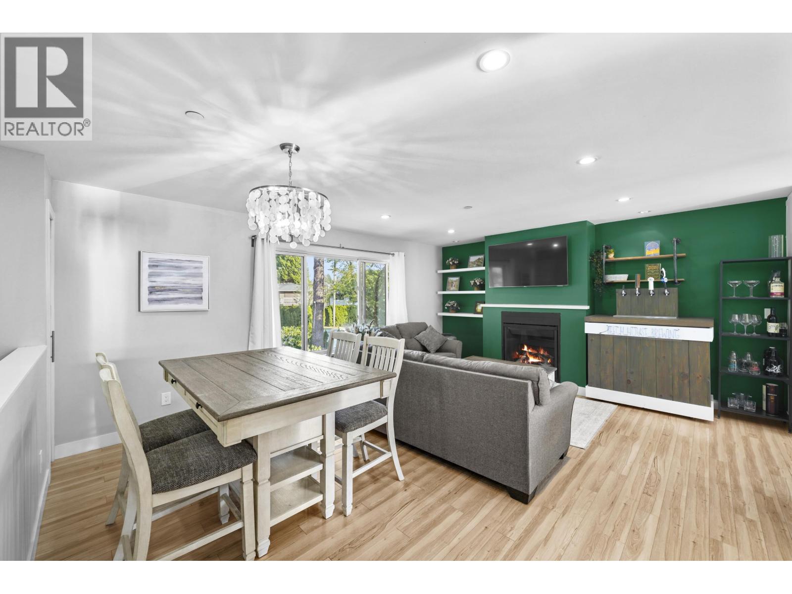 Photo 5 of 3759 Coast Meridian Road, Port Coquitlam BC