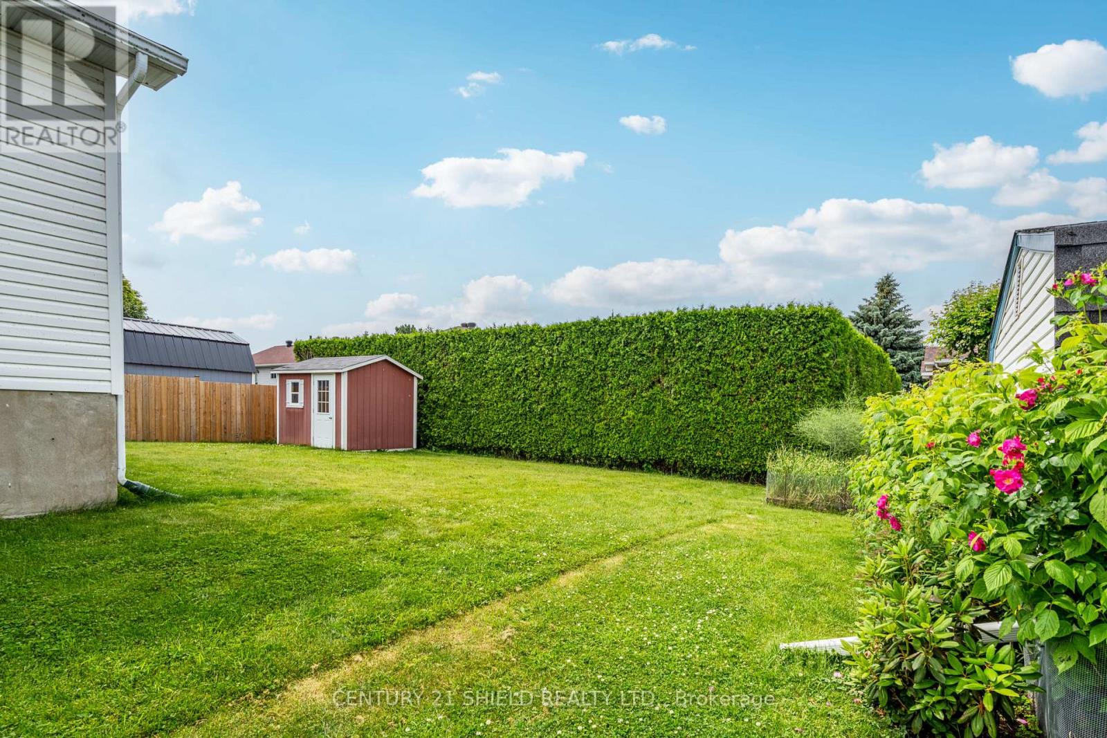 Photo 10 of 1861 Belvedere Crescent, Cornwall ON