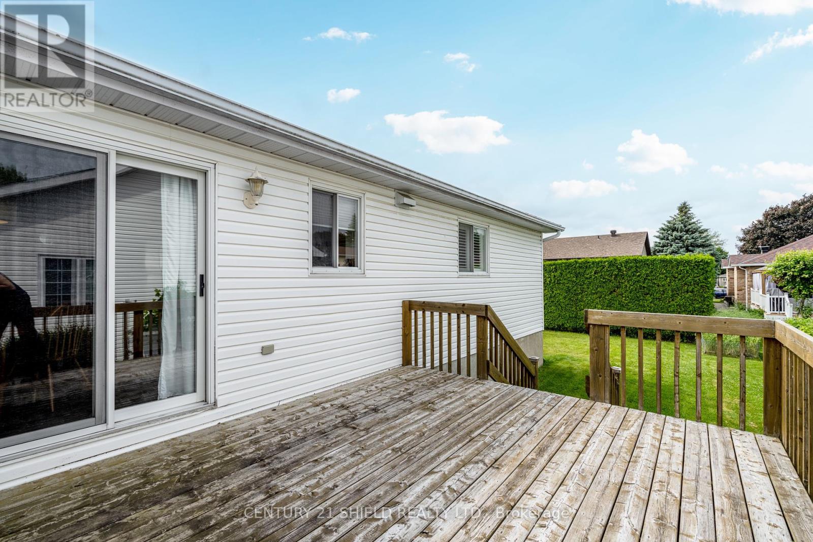 Photo 14 of 1861 Belvedere Crescent, Cornwall ON