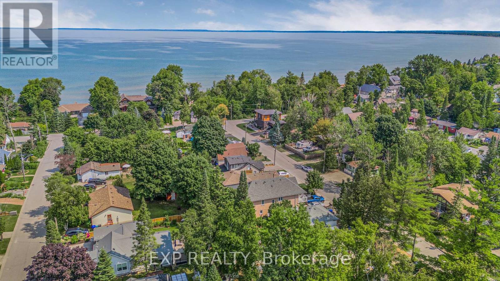 Photo 30 of 43 68th Street N, Wasaga Beach ON