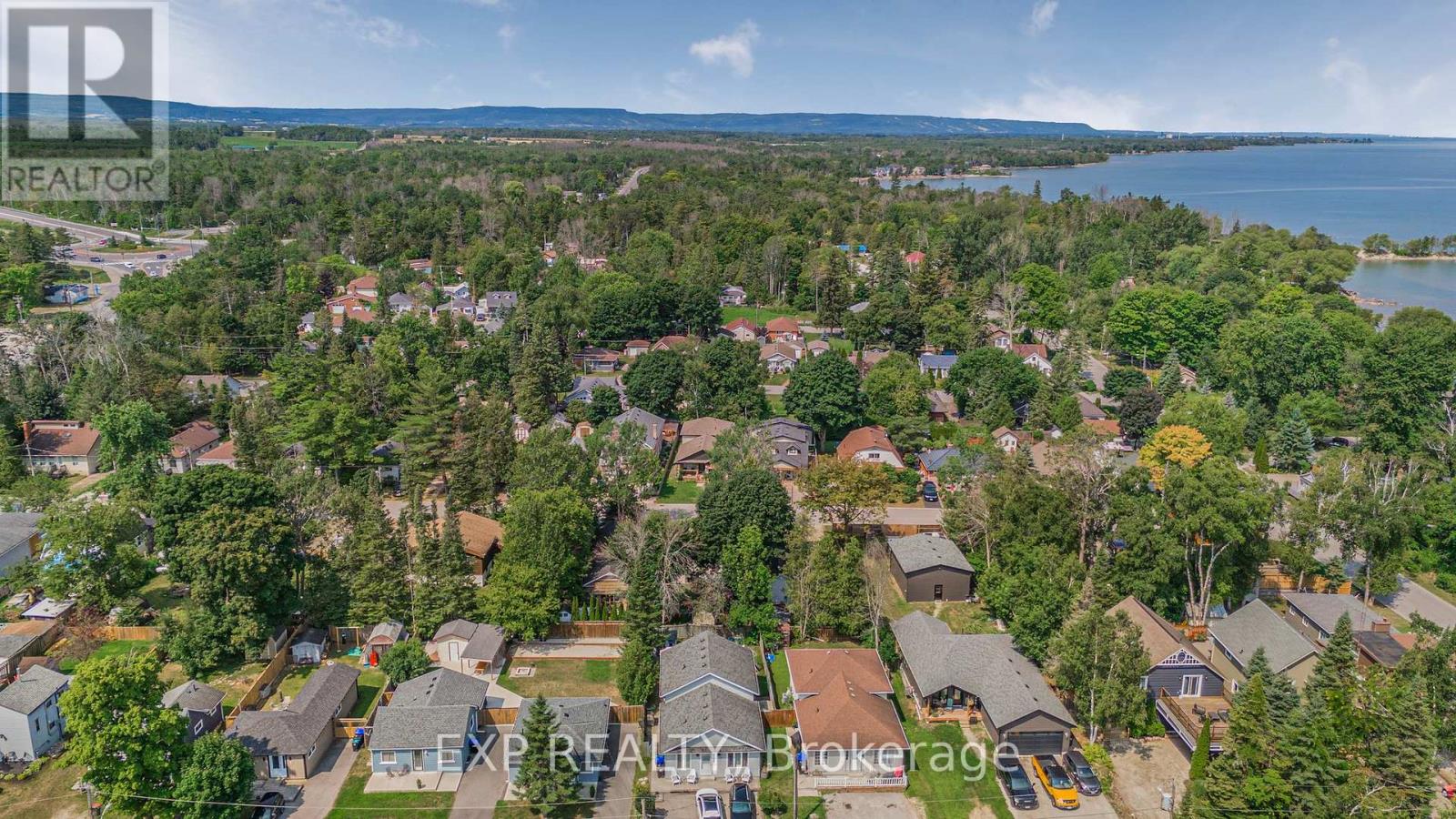 Photo 33 of 43 68th Street N, Wasaga Beach ON