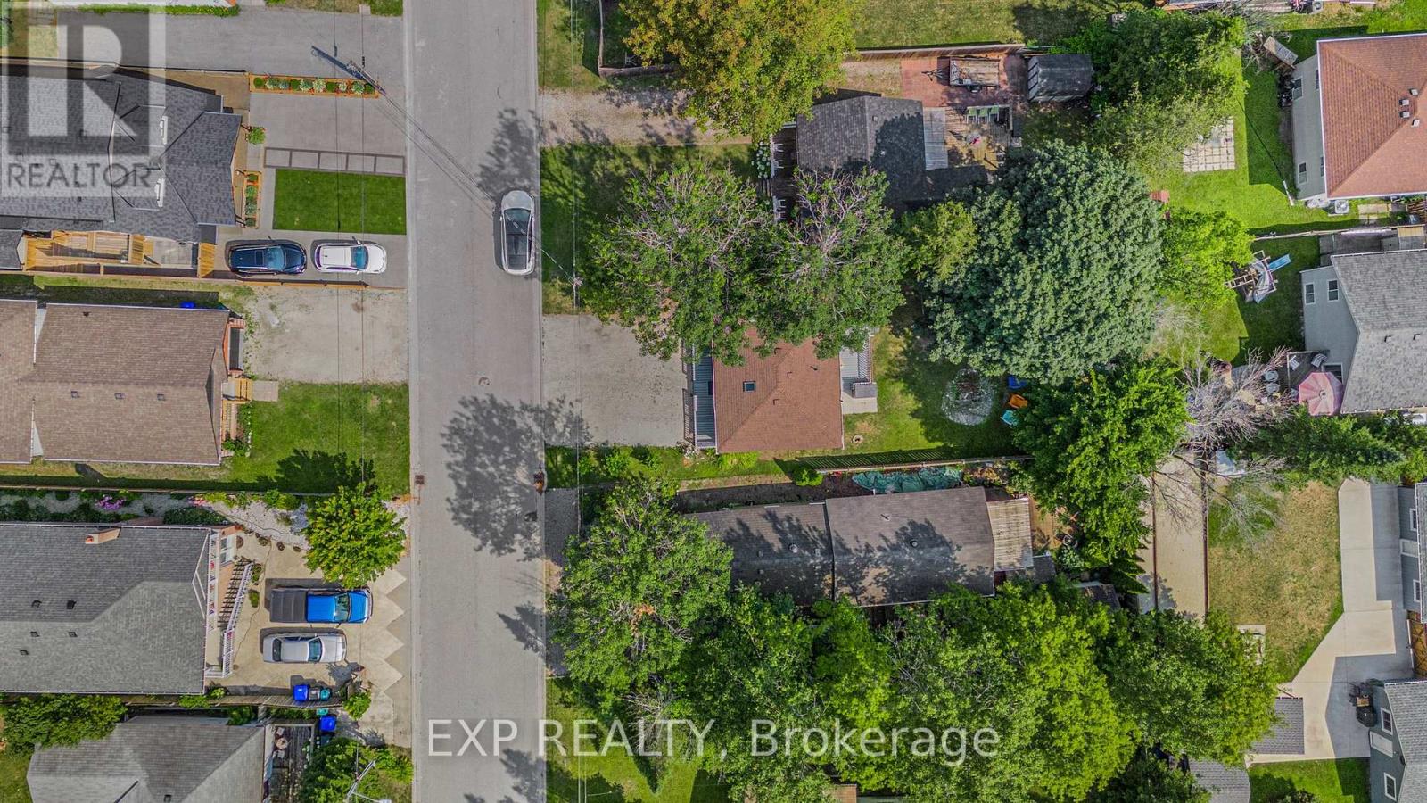 Photo 35 of 43 68th Street N, Wasaga Beach ON