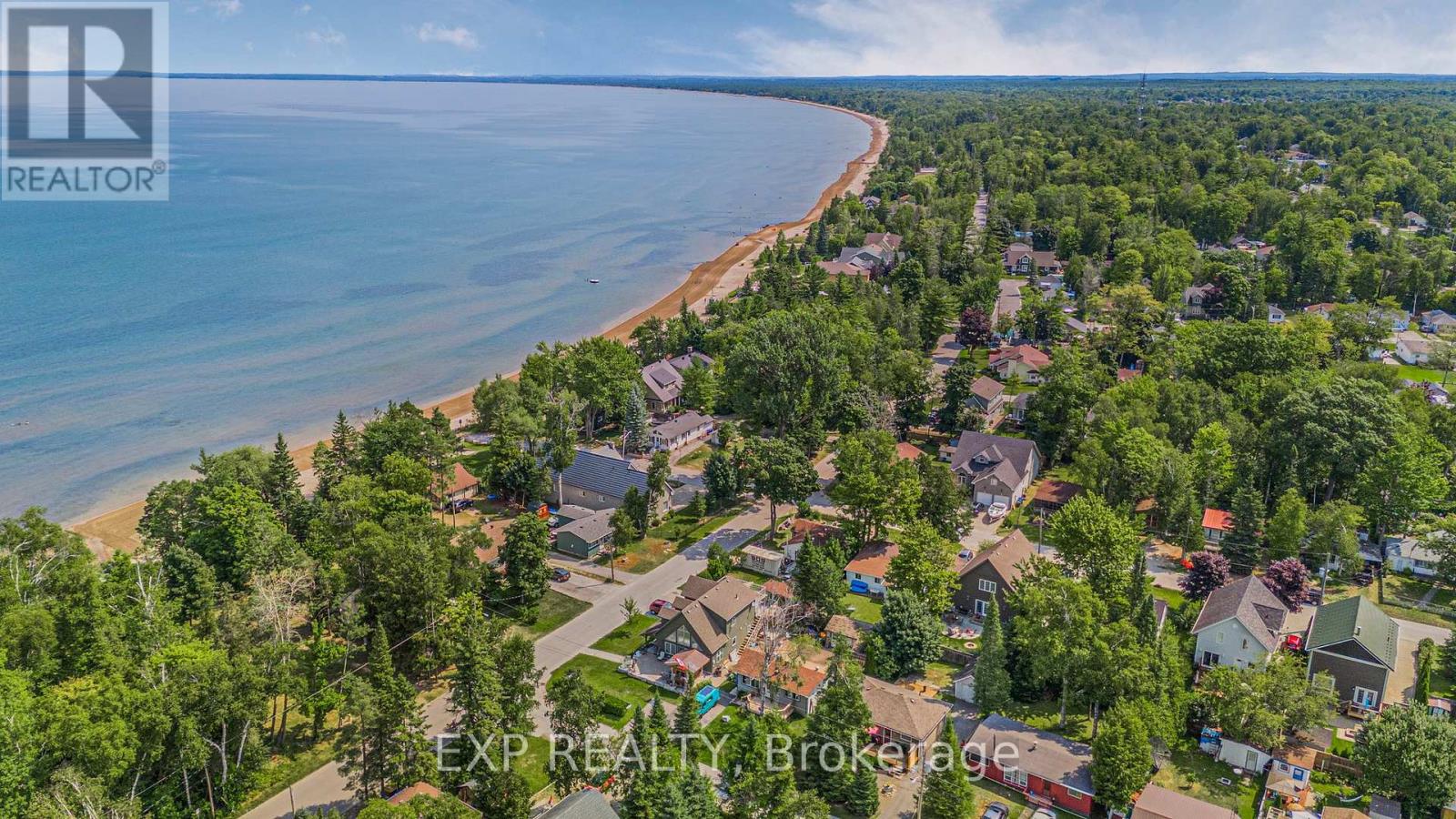 Photo 37 of 43 68th Street N, Wasaga Beach ON